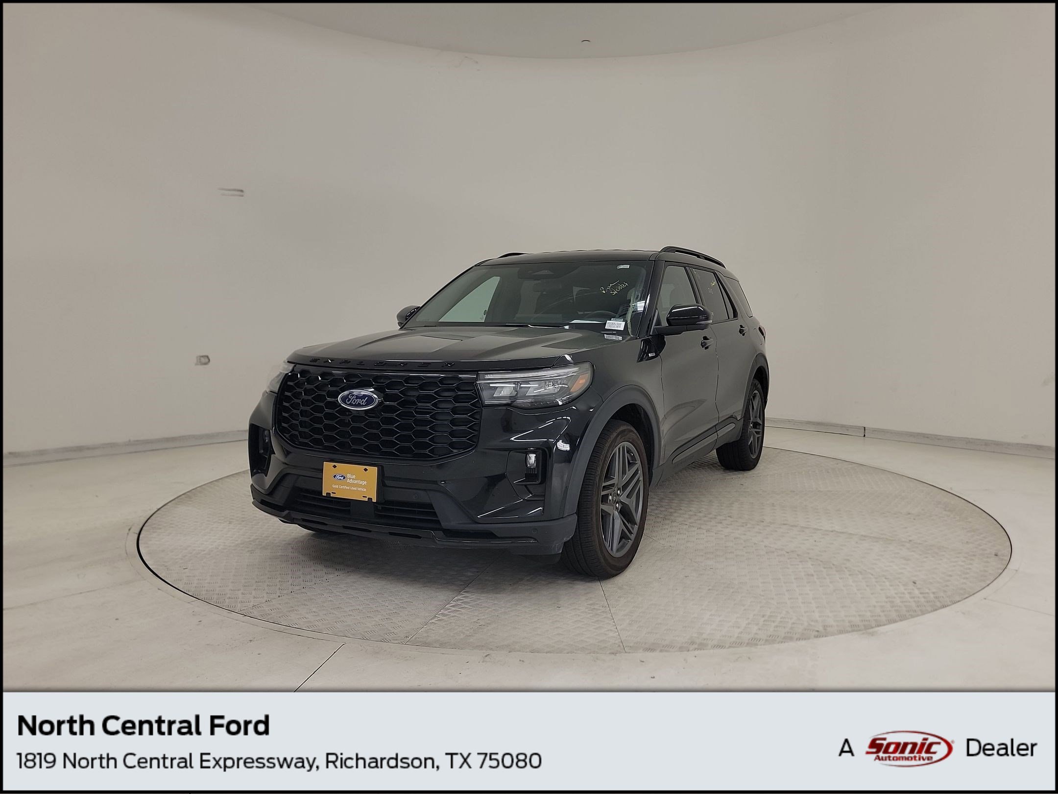 2025 Ford Explorer ST-LINE 4WD (PL535)'s photo