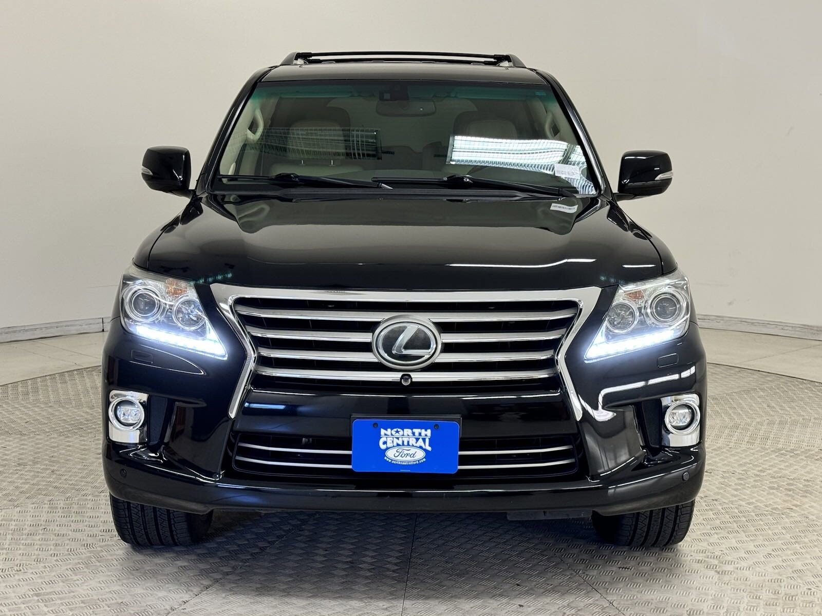 Used 2014 Lexus LX 570 with VIN JTJHY7AXXE4160433 for sale in Richardson, TX