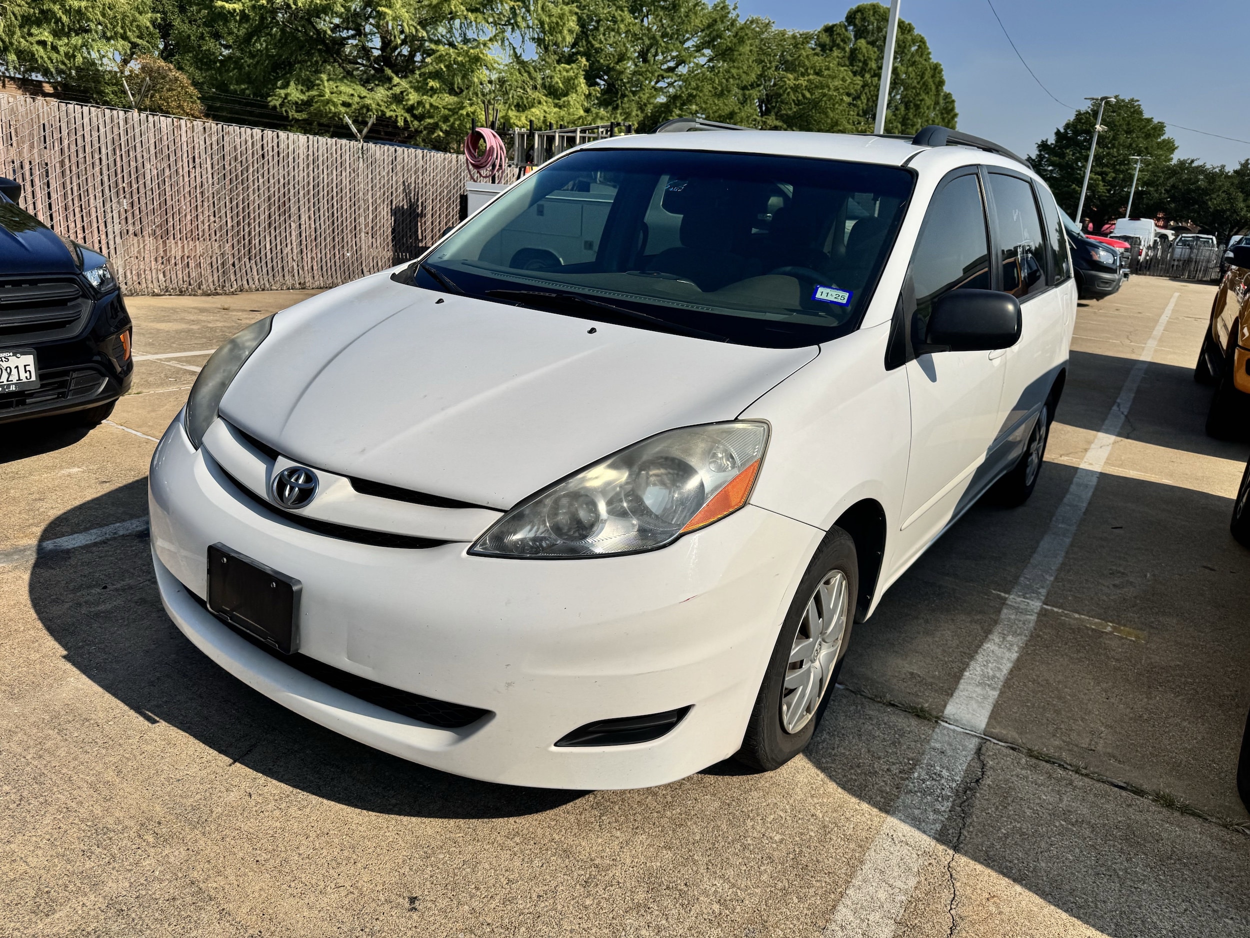 Used 2008 Toyota Sienna CE with VIN 5TDZK23C68S142851 for sale in Richardson, TX