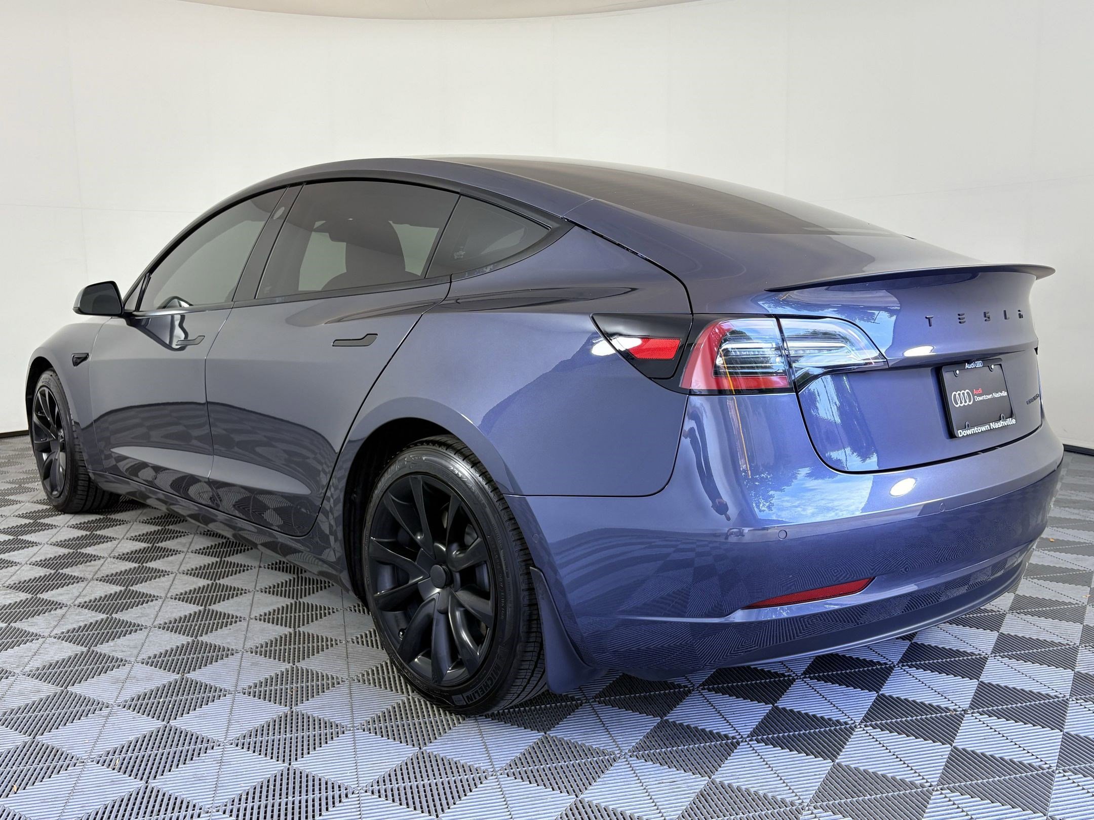 2021 Tesla Model 3 Long Range photo 3