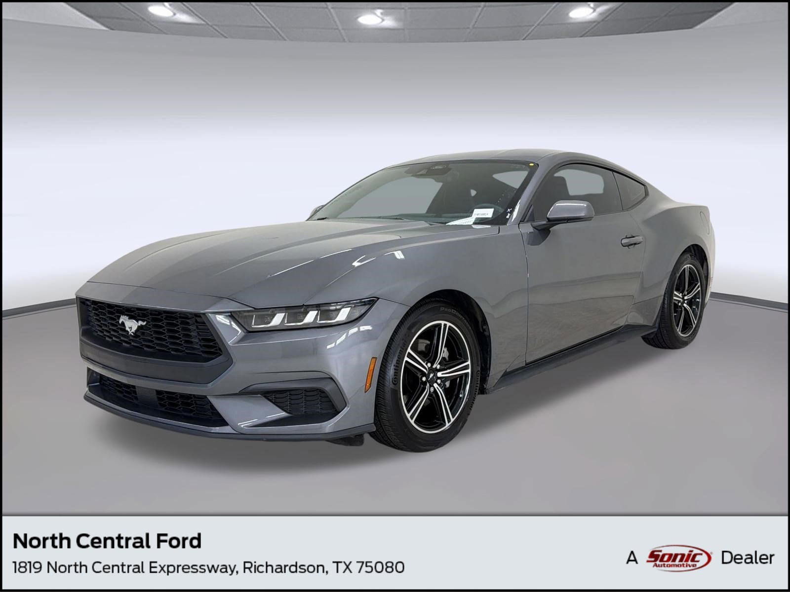 2024 Ford Mustang EcoBoost Fastback's photo