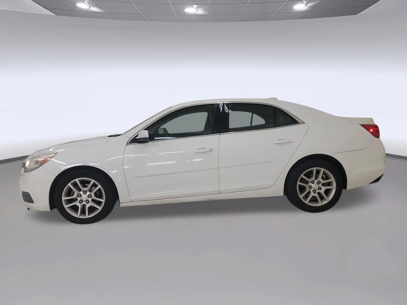 Used 2015 Chevrolet Malibu 1LT with VIN 1G11C5SL9FF322165 for sale in Richardson, TX