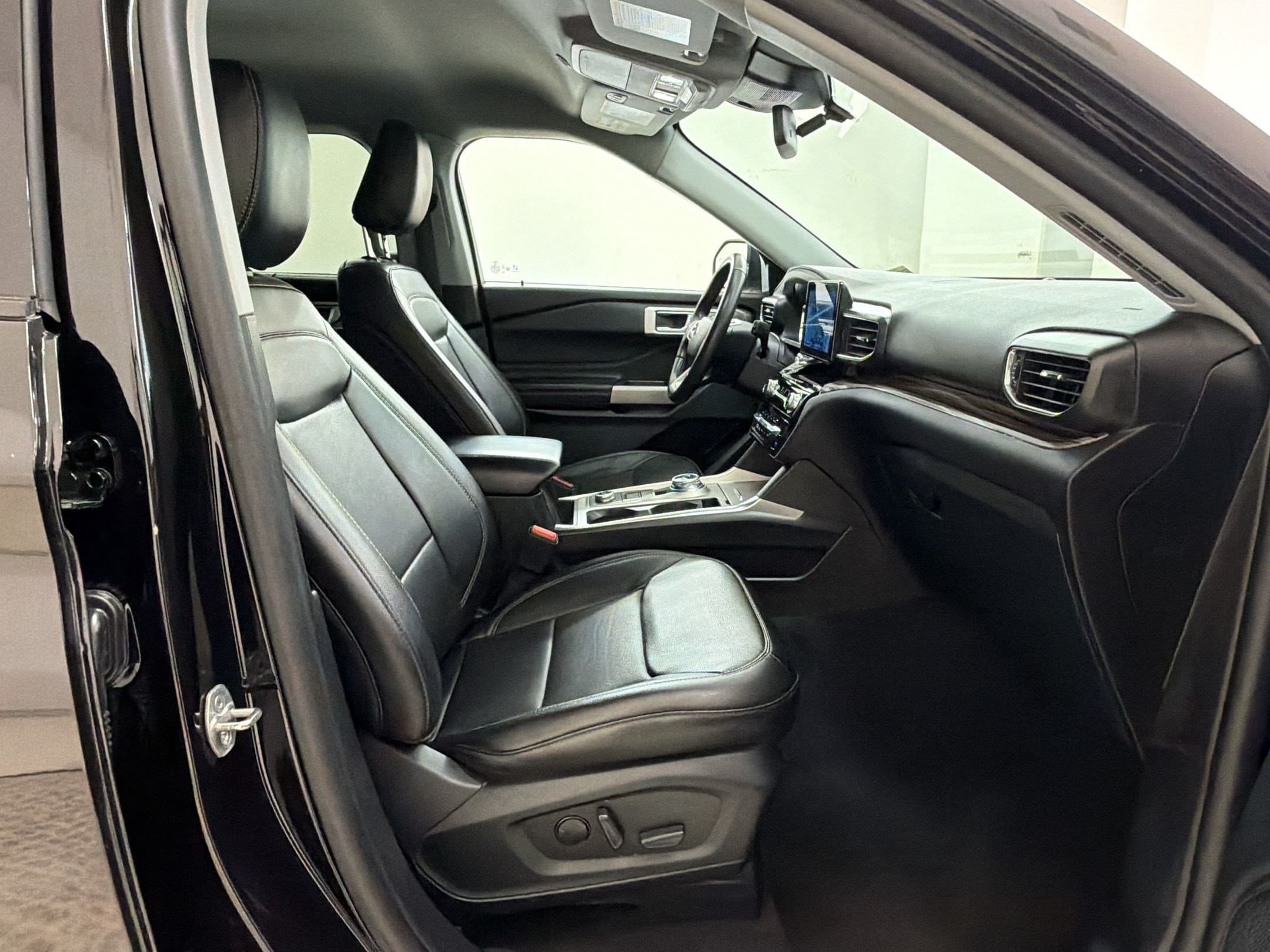 2024 Ford Explorer Limited - Photo 25