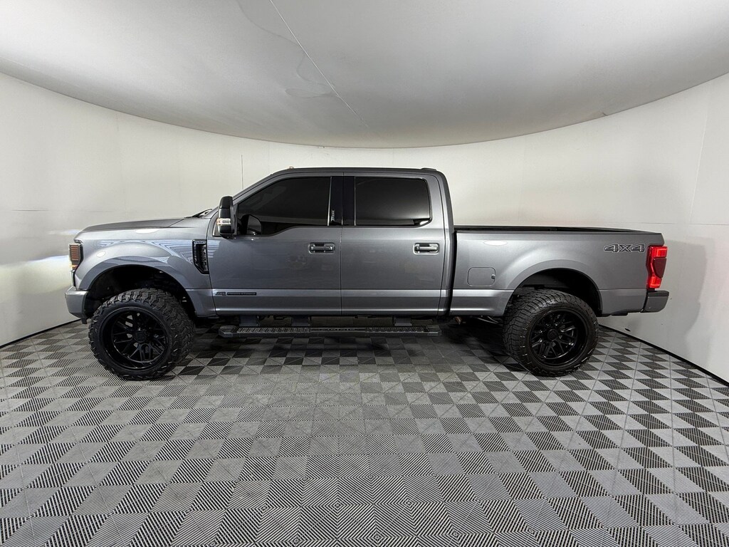 Used 2022 Ford F-250 LARIAT Truck Crew Cab