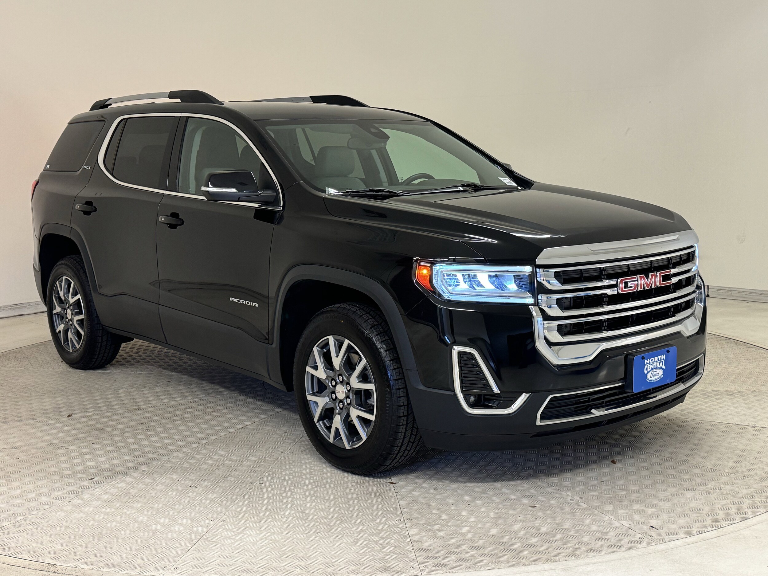 2023 Gmc Acadia SLT photo 3