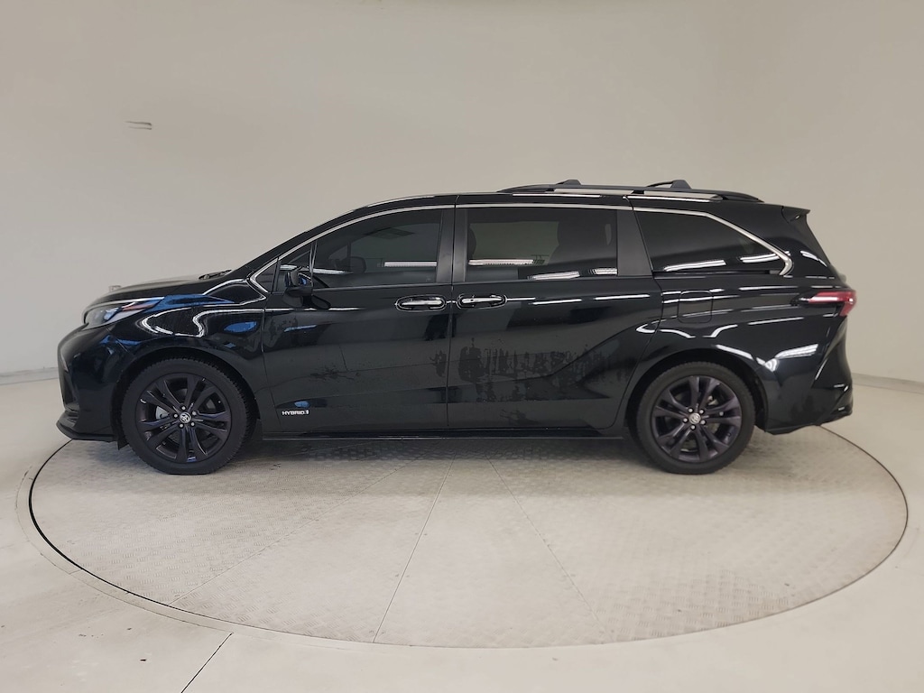 Used 2021 Toyota Sienna XSE Van