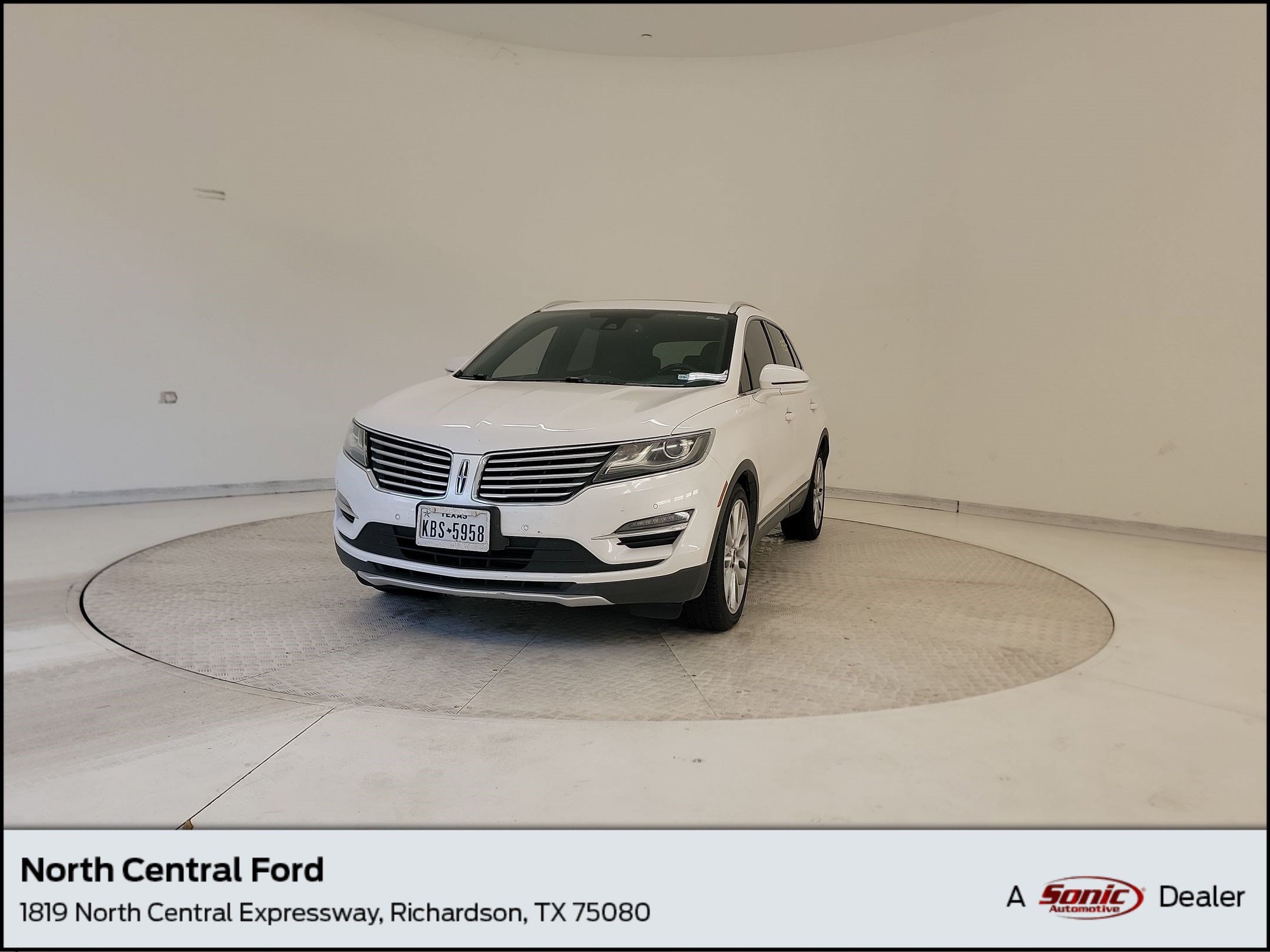 2015 Lincoln MKC FWD's photo