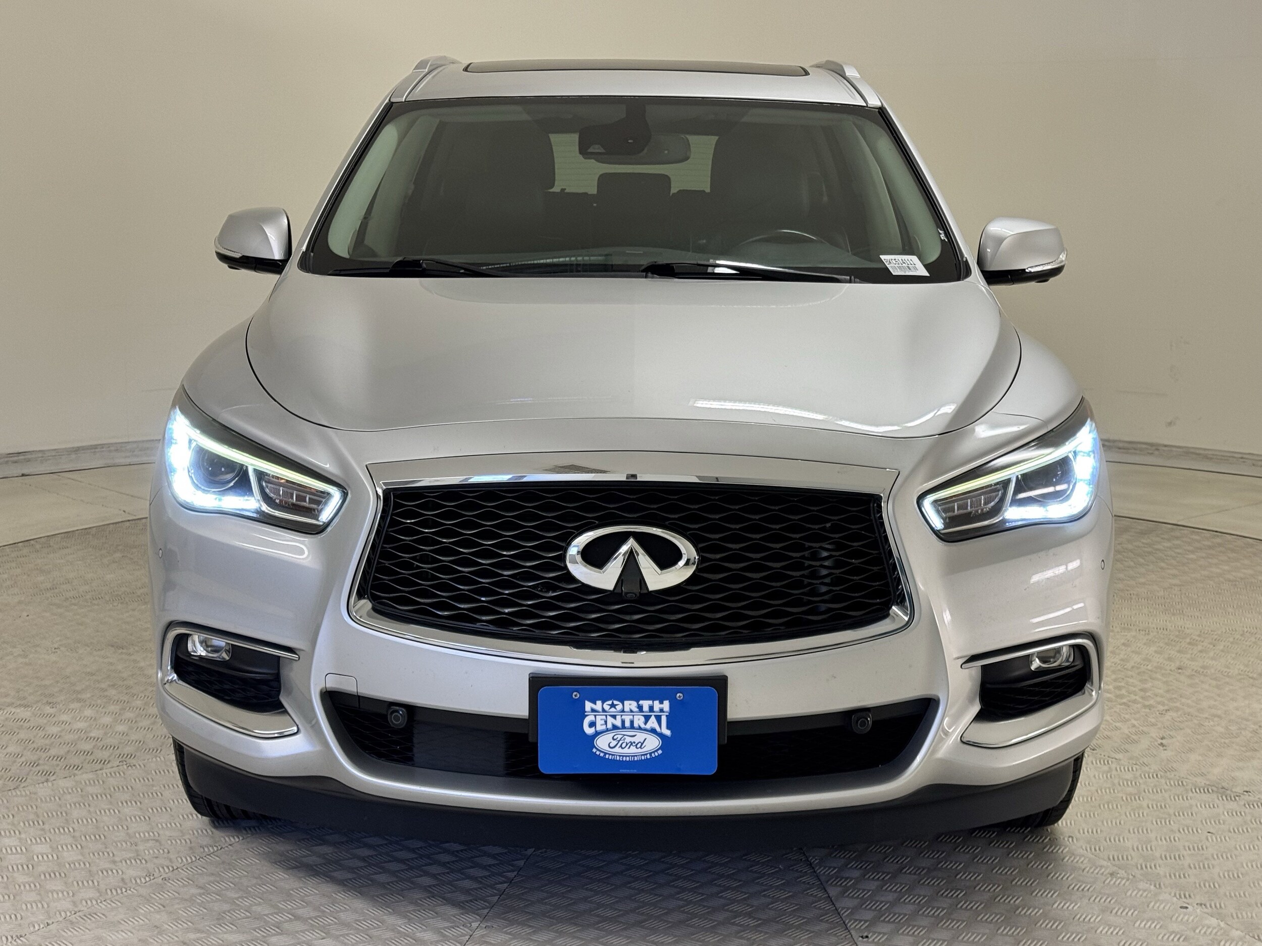 2019 Infiniti QX60 Luxe photo 2