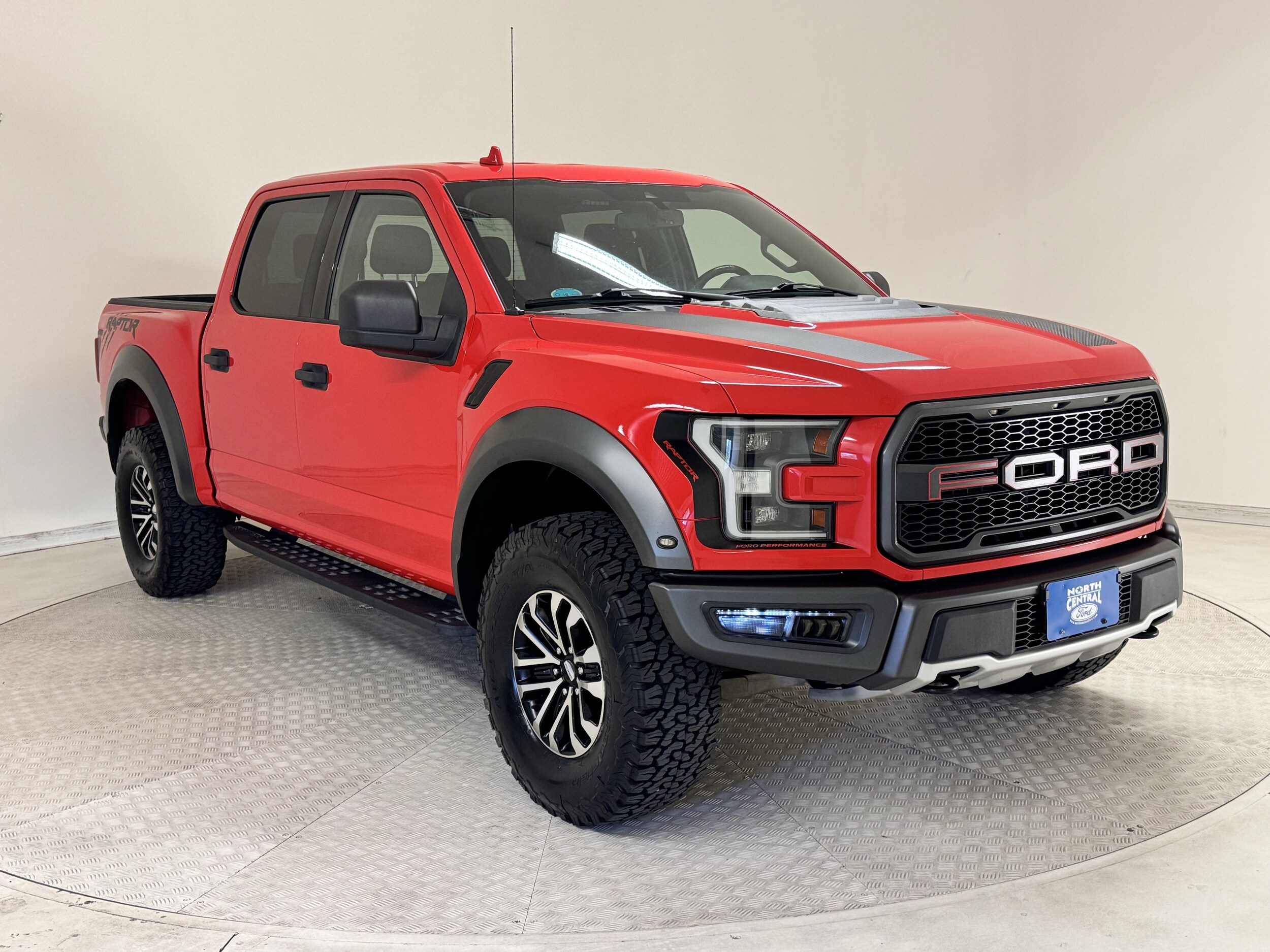 2019 Ford F-150 Raptor photo 3
