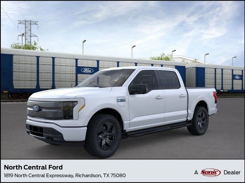 2025 Ford F-150 Lightning Flash's photo