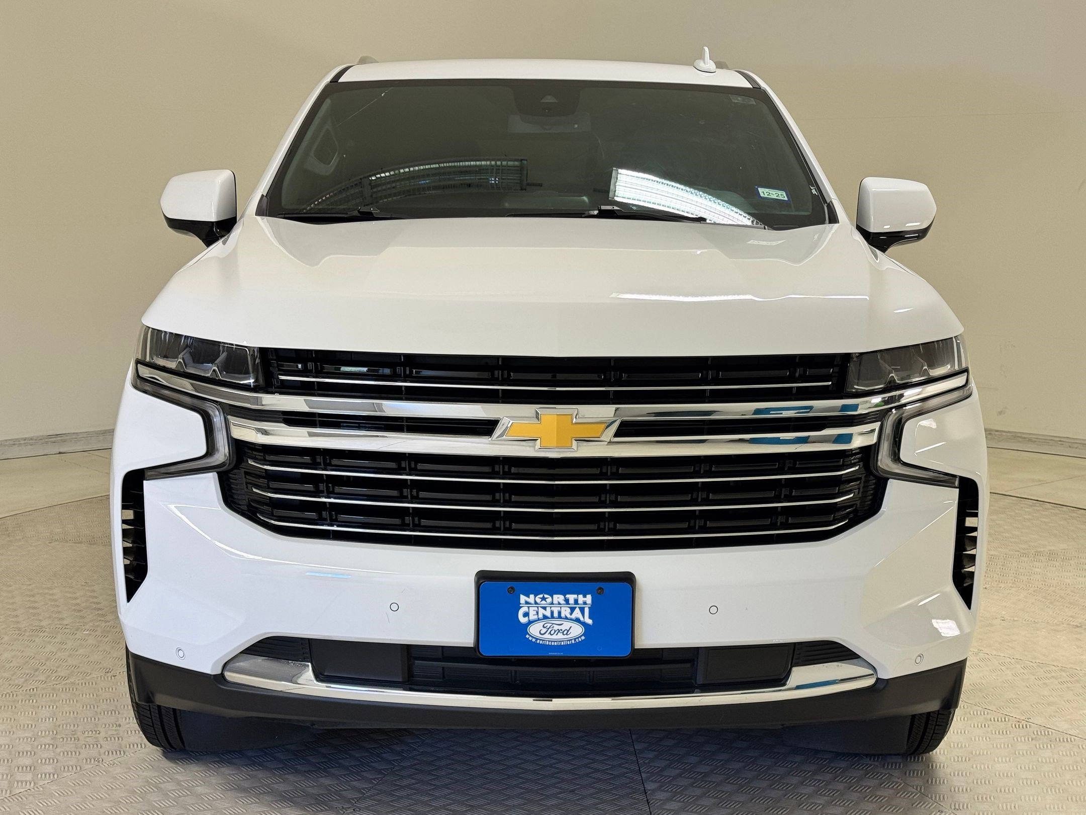 2024 Chevrolet Tahoe LT photo 3