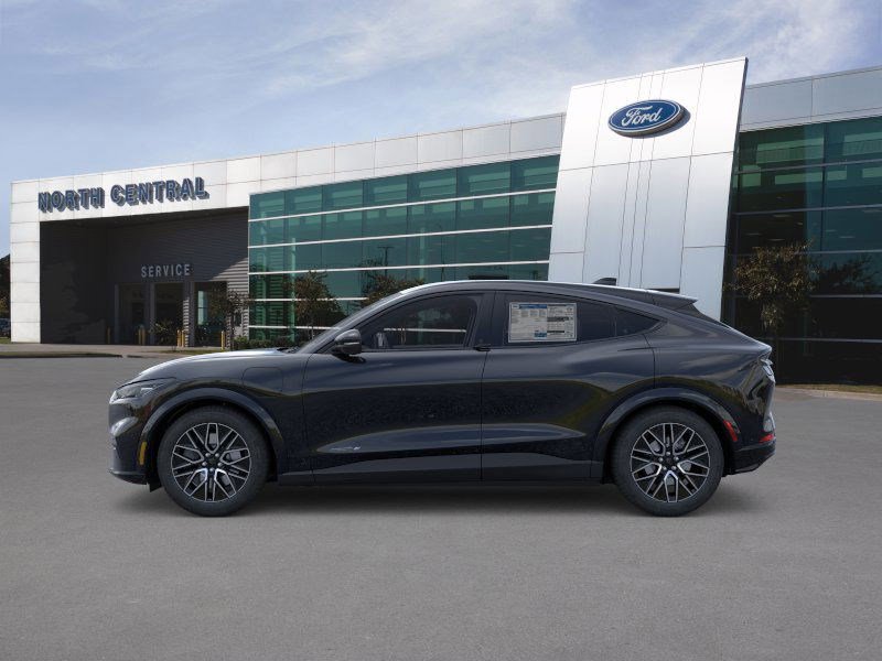 2025 Ford Mustang Mach-E Premium photo 3