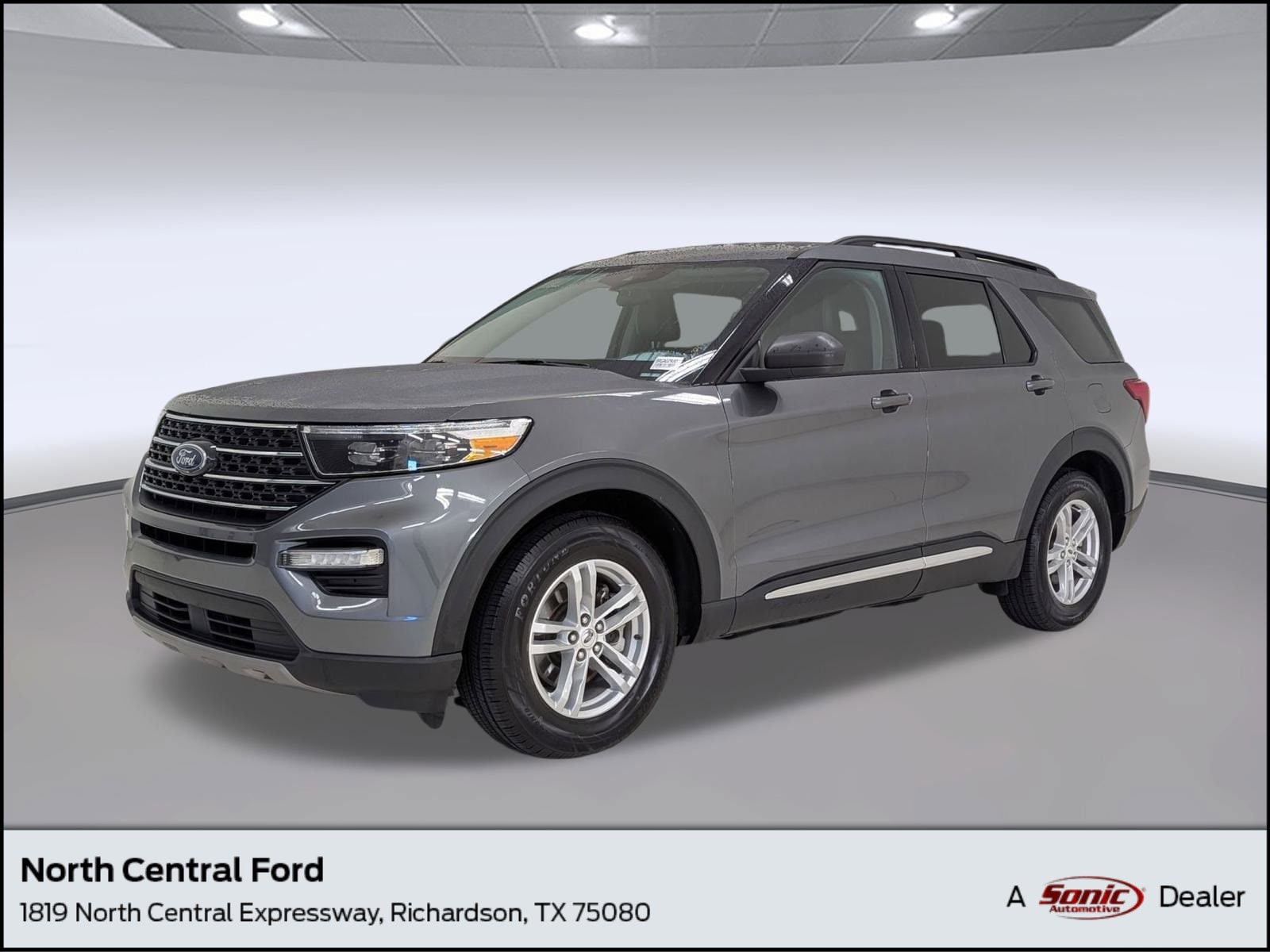 2024 Ford Explorer XLT's photo