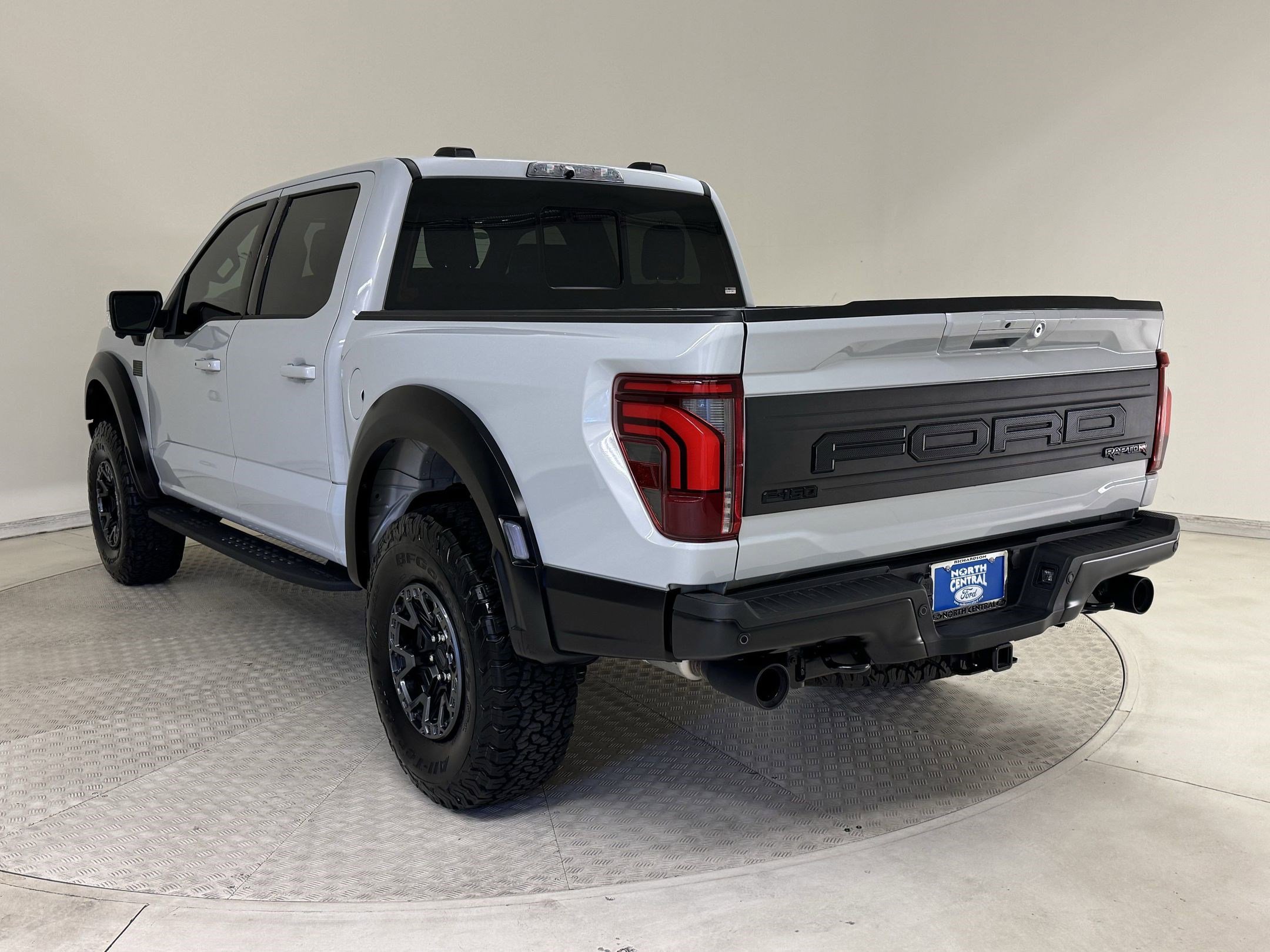 2025 Ford F-150 Raptor photo 3