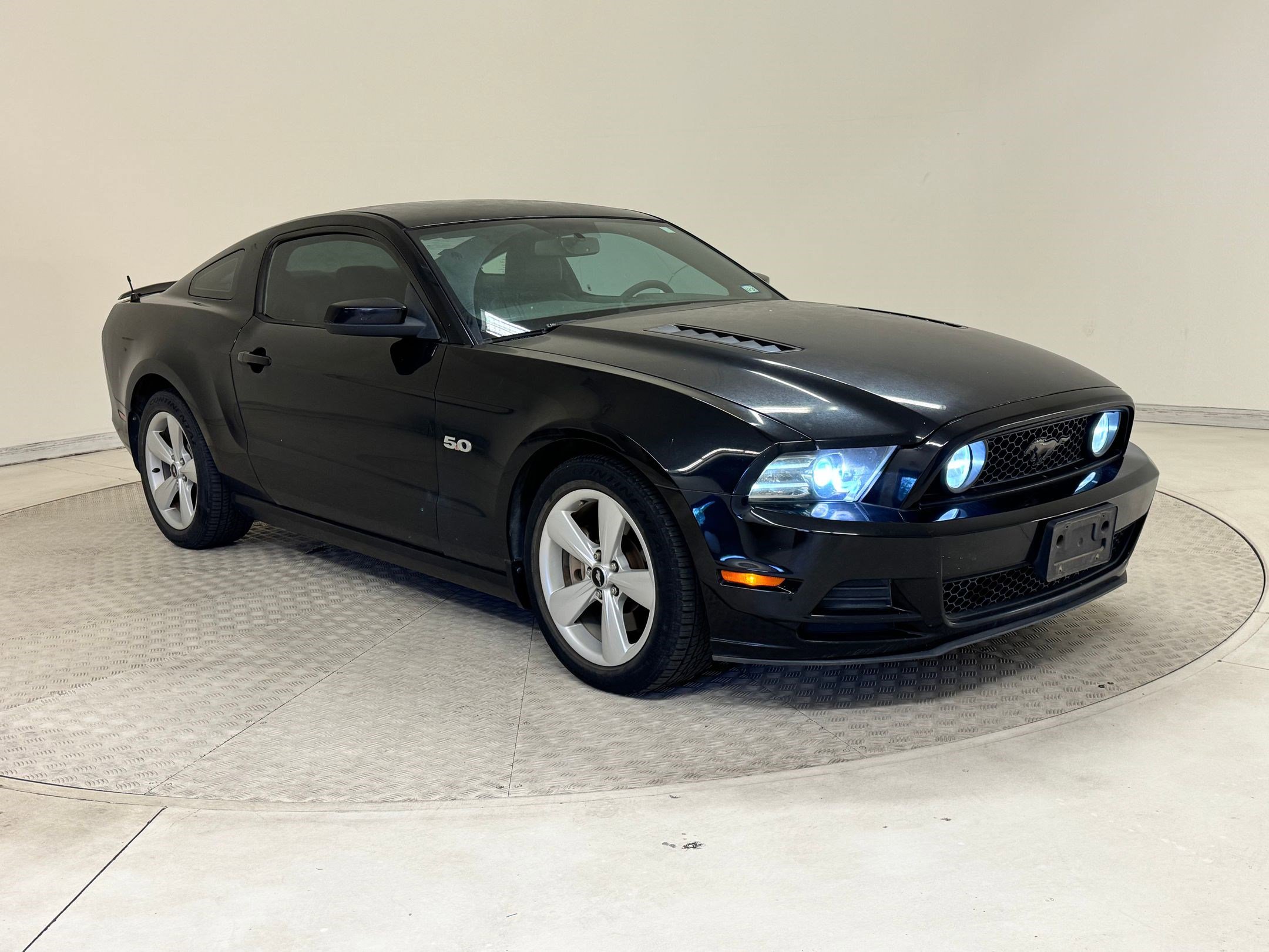 2013 Ford Mustang GT photo 3
