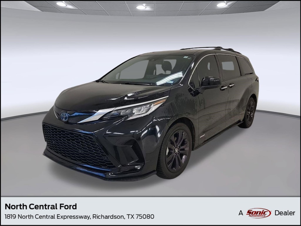 Used 2021 Toyota Sienna XSE Van