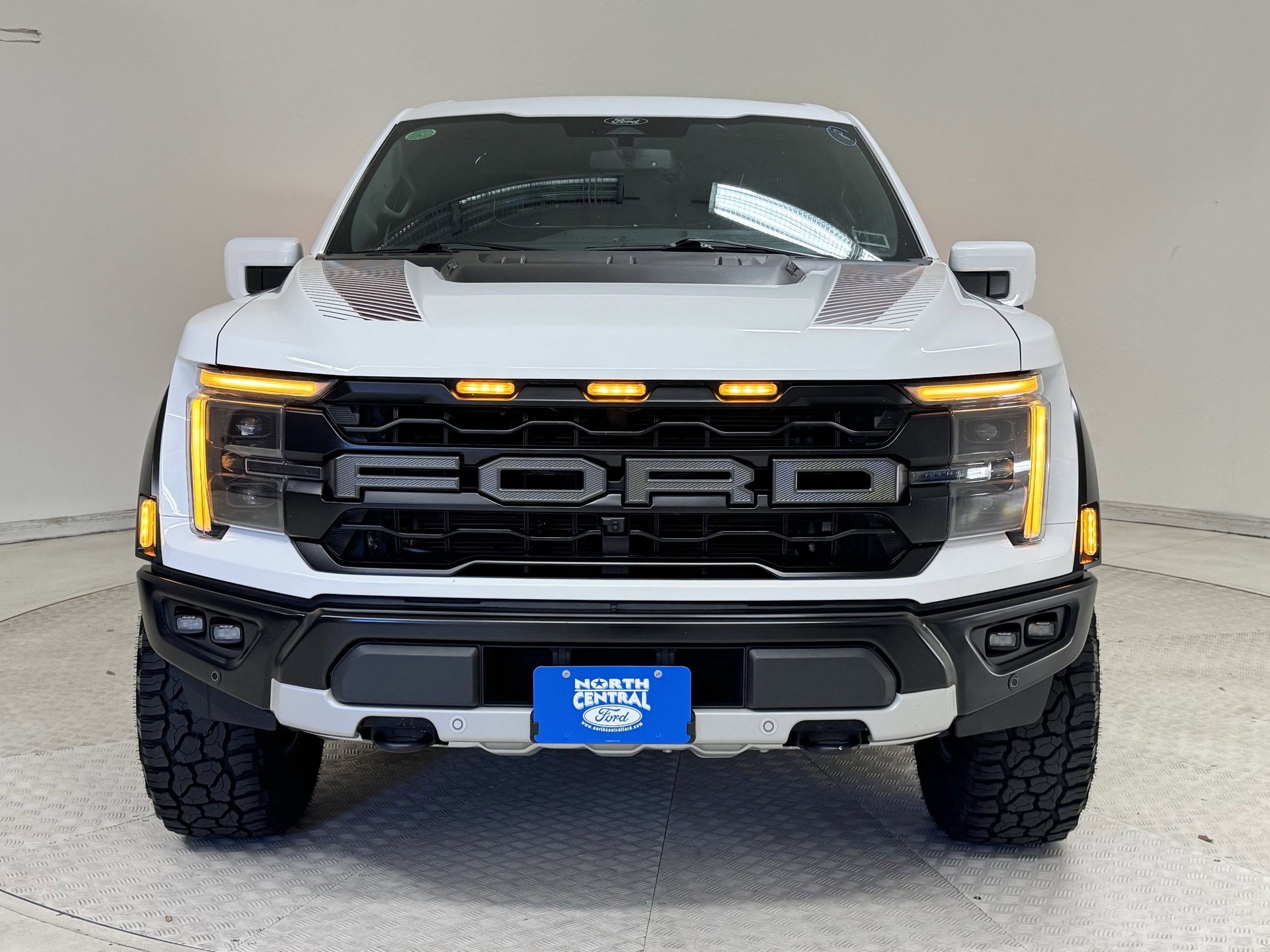 2024 Ford F-150 Raptor photo 2