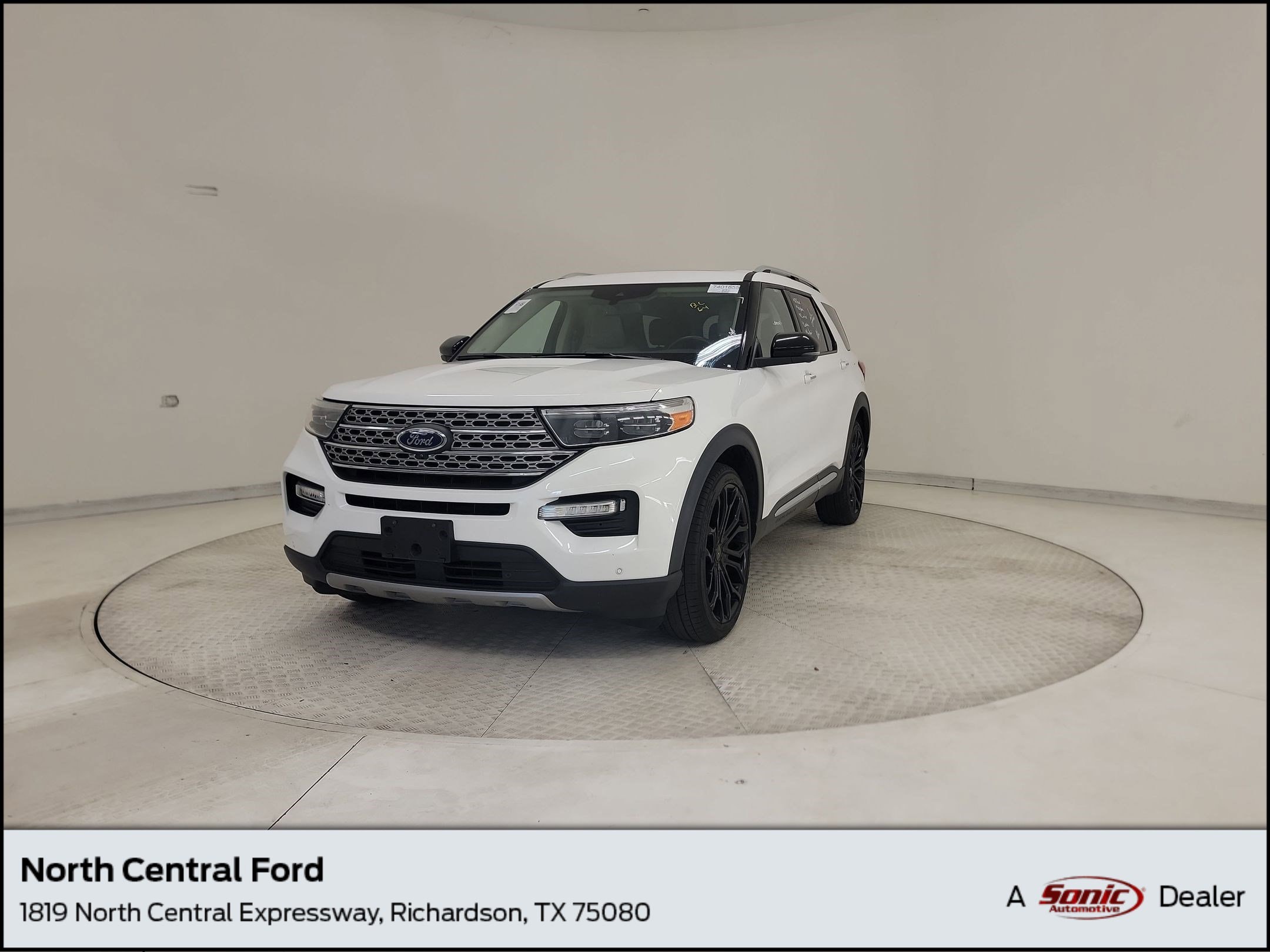 2021 Ford Explorer Limited RWD's photo