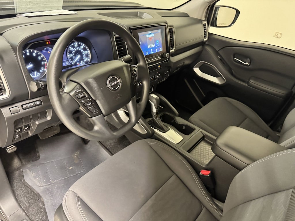 Used 2023 Nissan Frontier SV Truck Crew Cab