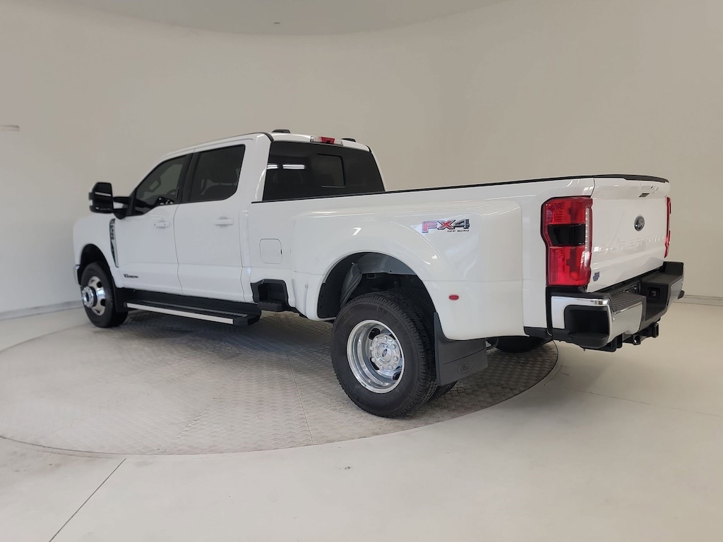 Certified 2023 Ford F-350 LARIAT Truck Crew Cab