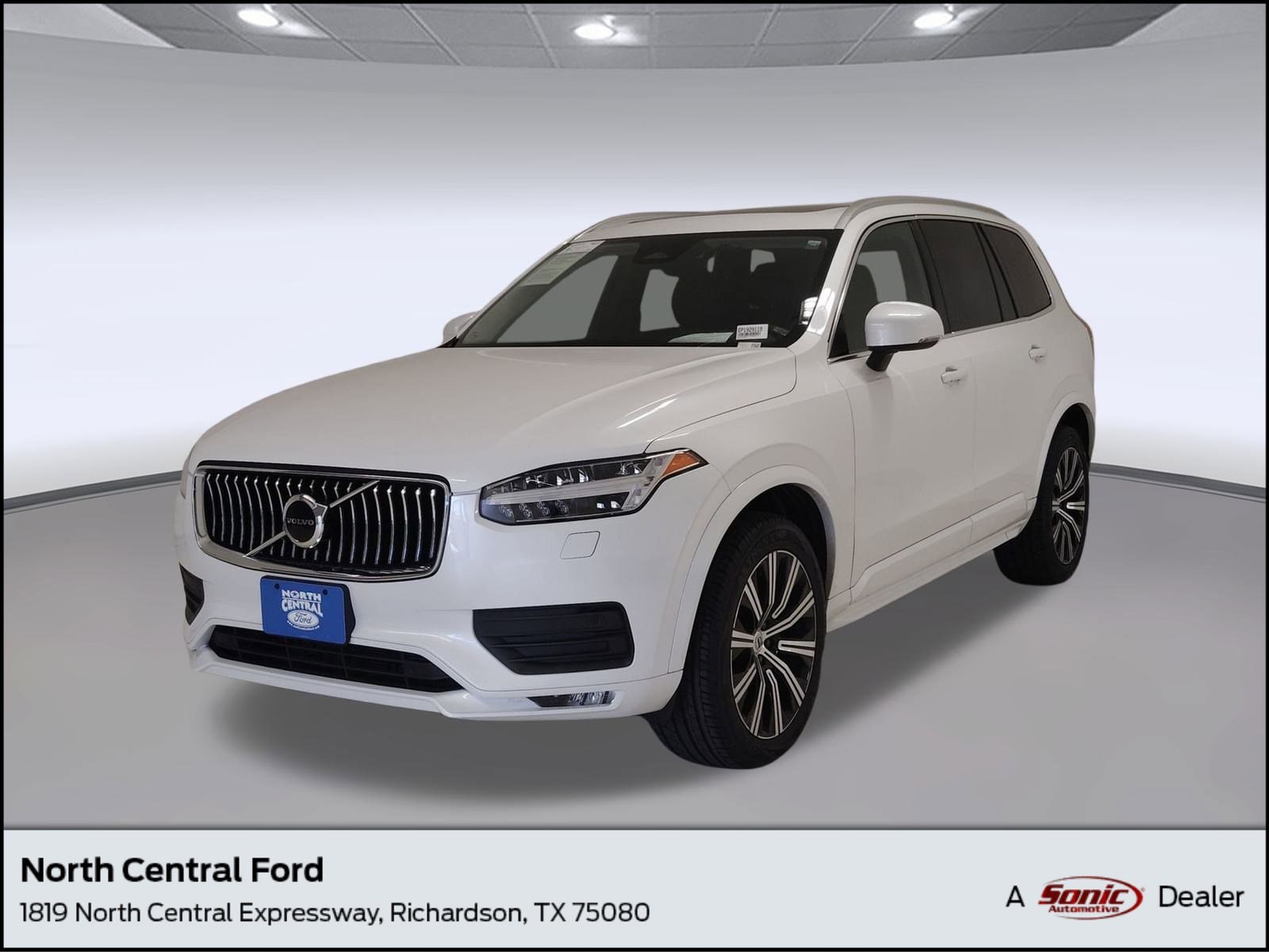 2023 Volvo XC90 Core's photo
