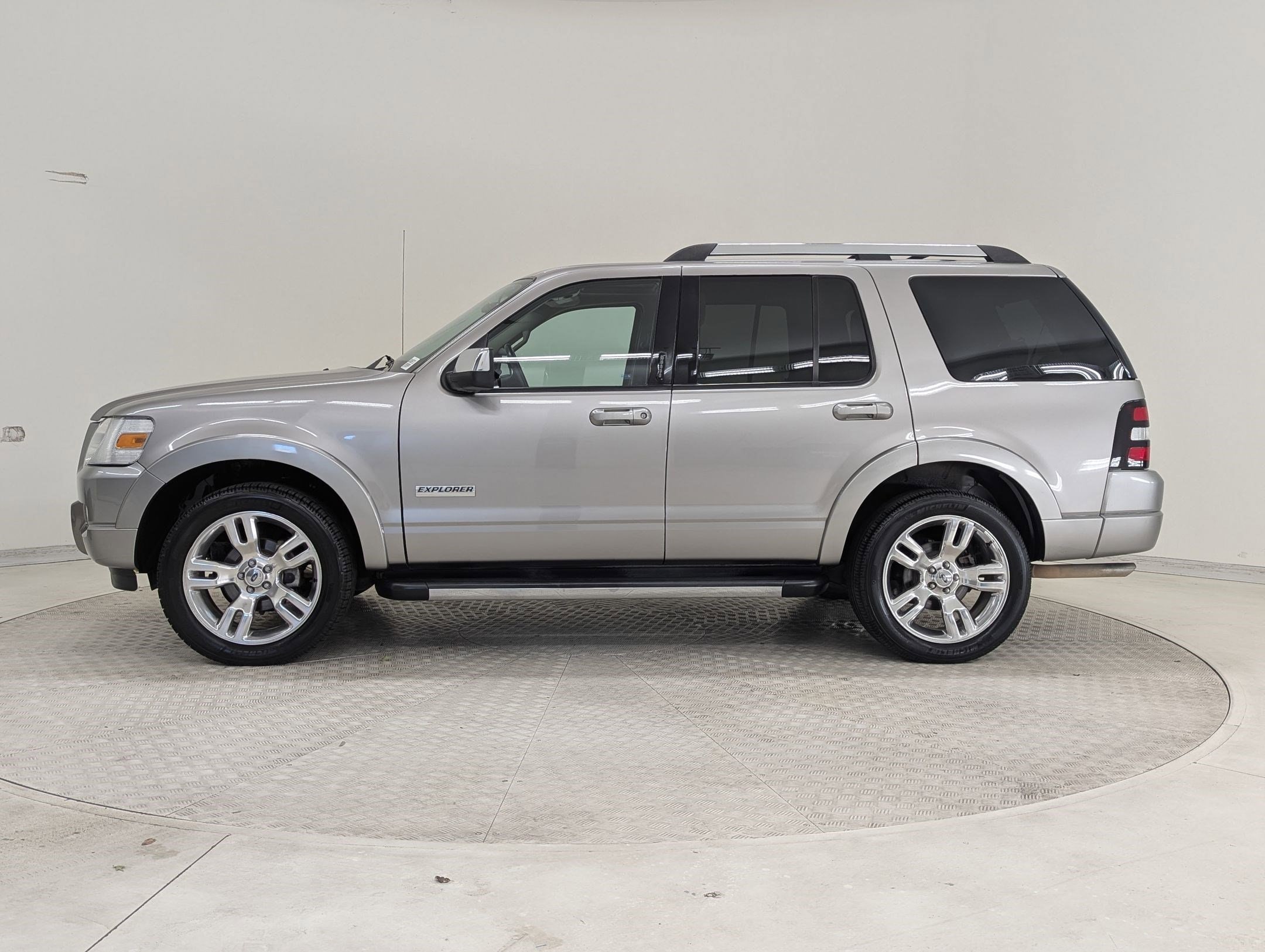 Used 2008 Ford Explorer Limited with VIN 1FMEU65EX8UA89710 for sale in Richardson, TX