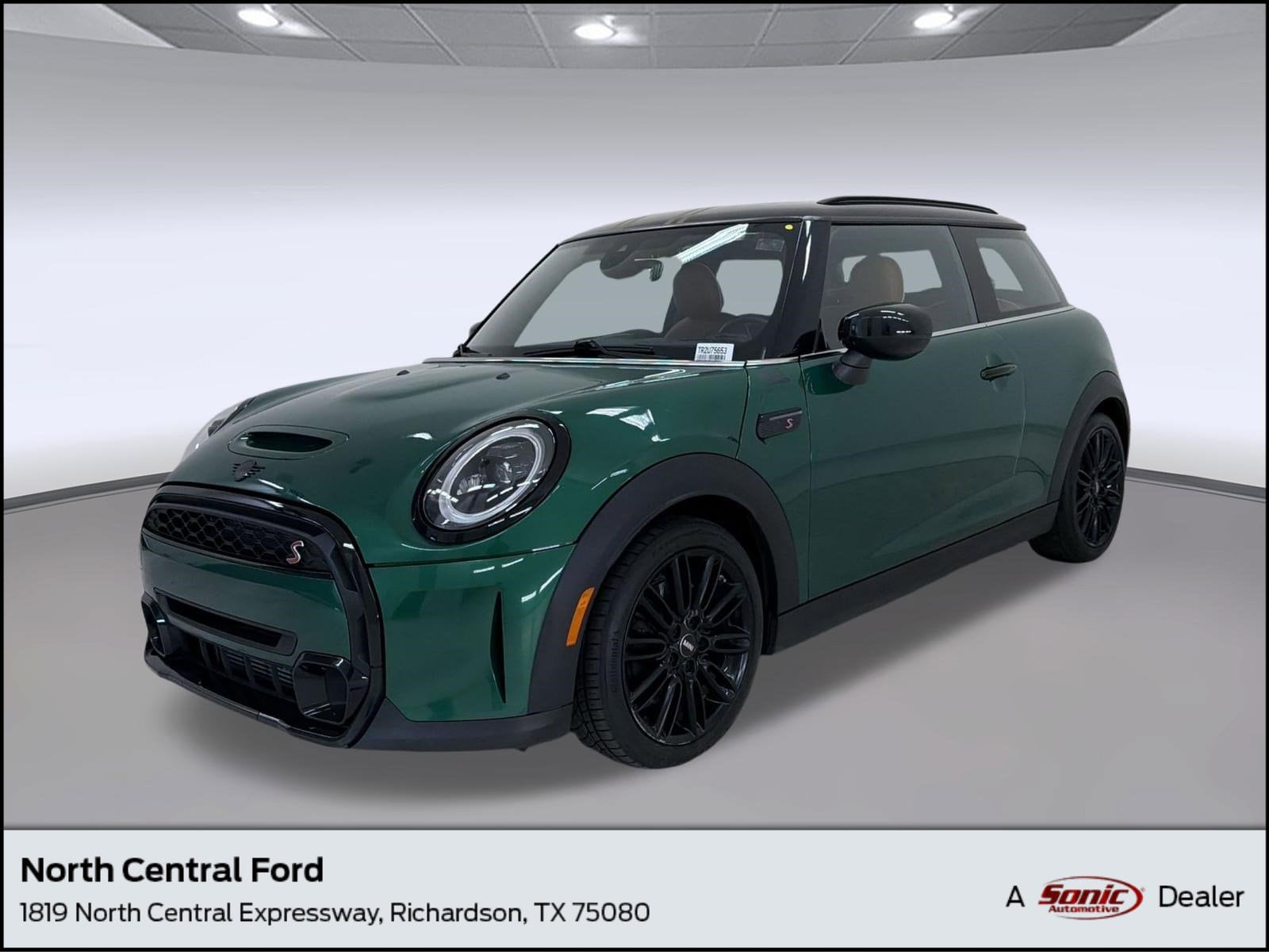 2024 MINI Hardtop Cooper S's photo