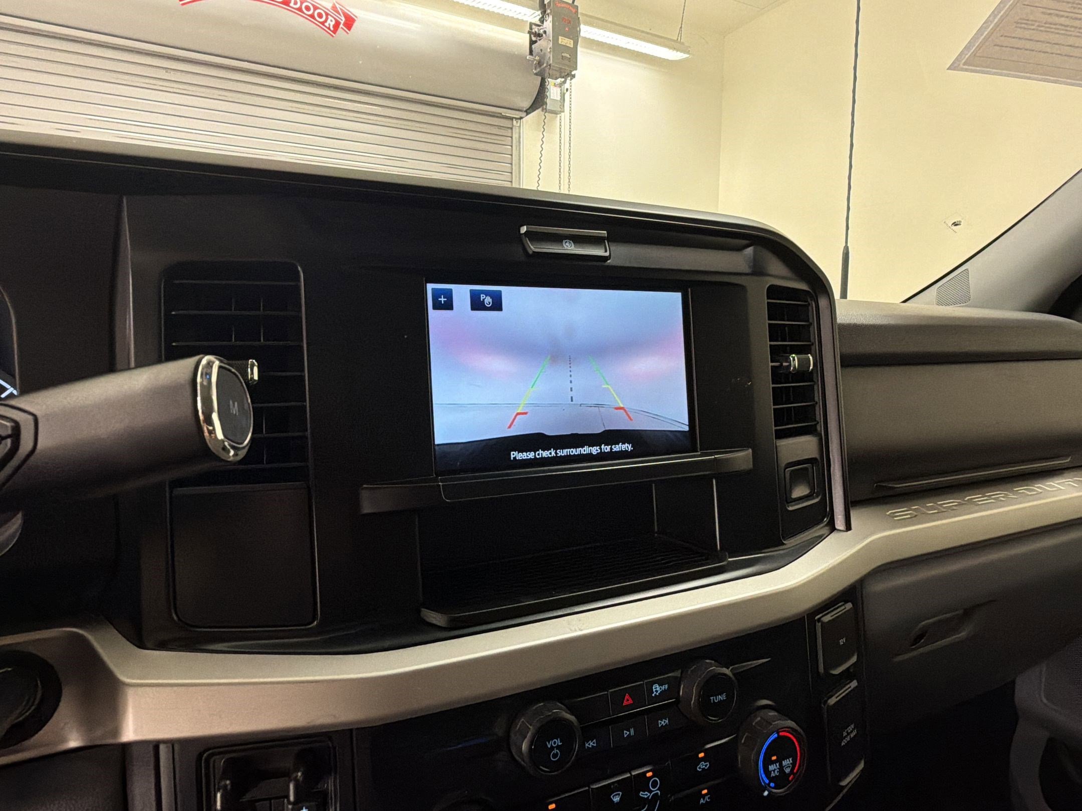 2025 Ford F-250 Super Duty XLT - Photo 24