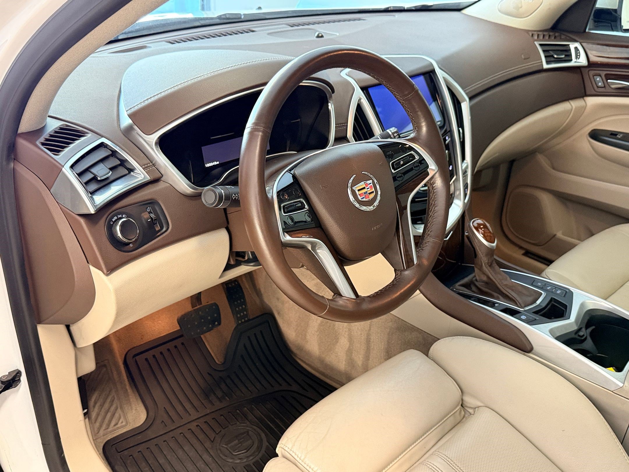 2016 Cadillac SRX Luxury photo 4