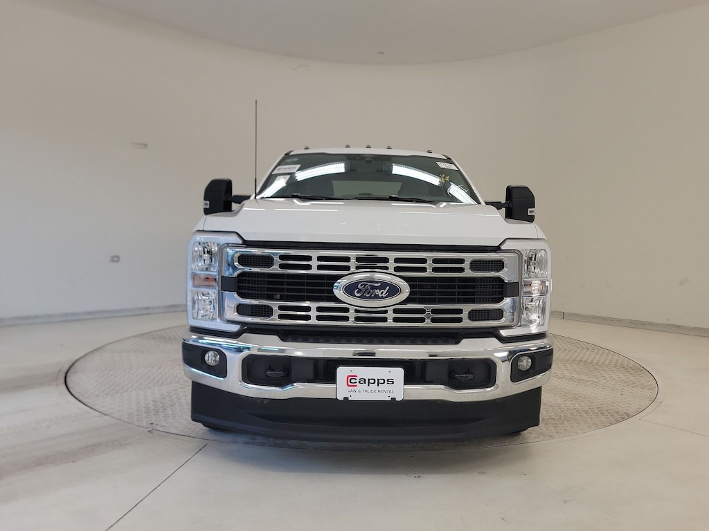 Certified 2025 Ford F-350 XLT Truck Crew Cab
