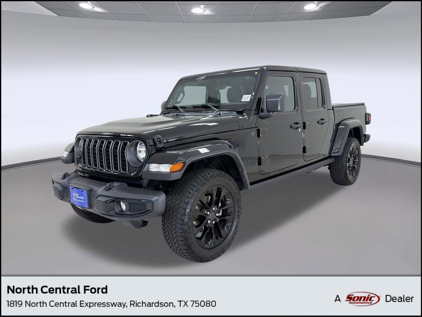 2025 Jeep Gladiator Nighthawk Auto's photo