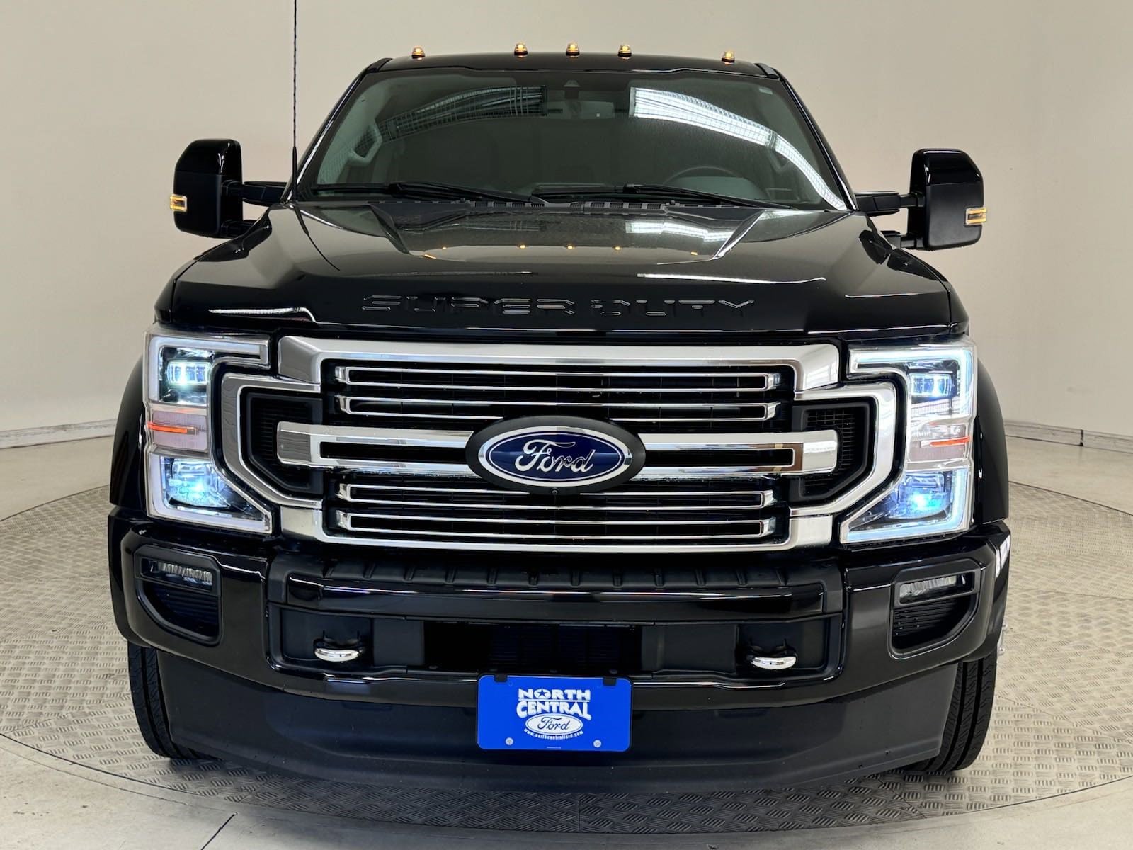 Used 2022 Ford F-450 Super Duty Limited with VIN 1FT8W4DT4NEE56543 for sale in Richardson, TX