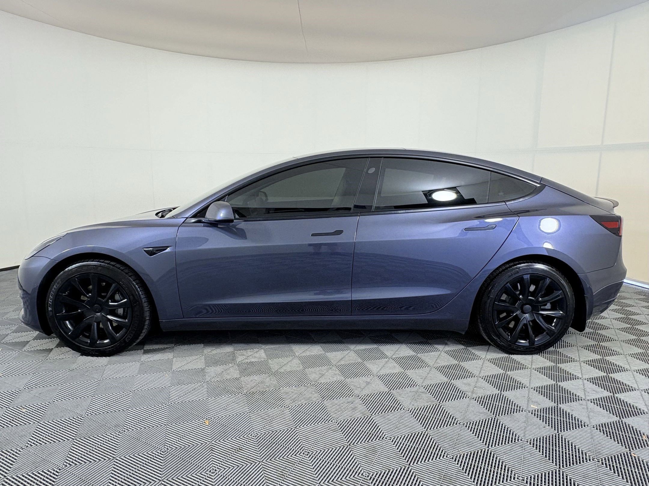 2021 Tesla Model 3 Long Range photo 2
