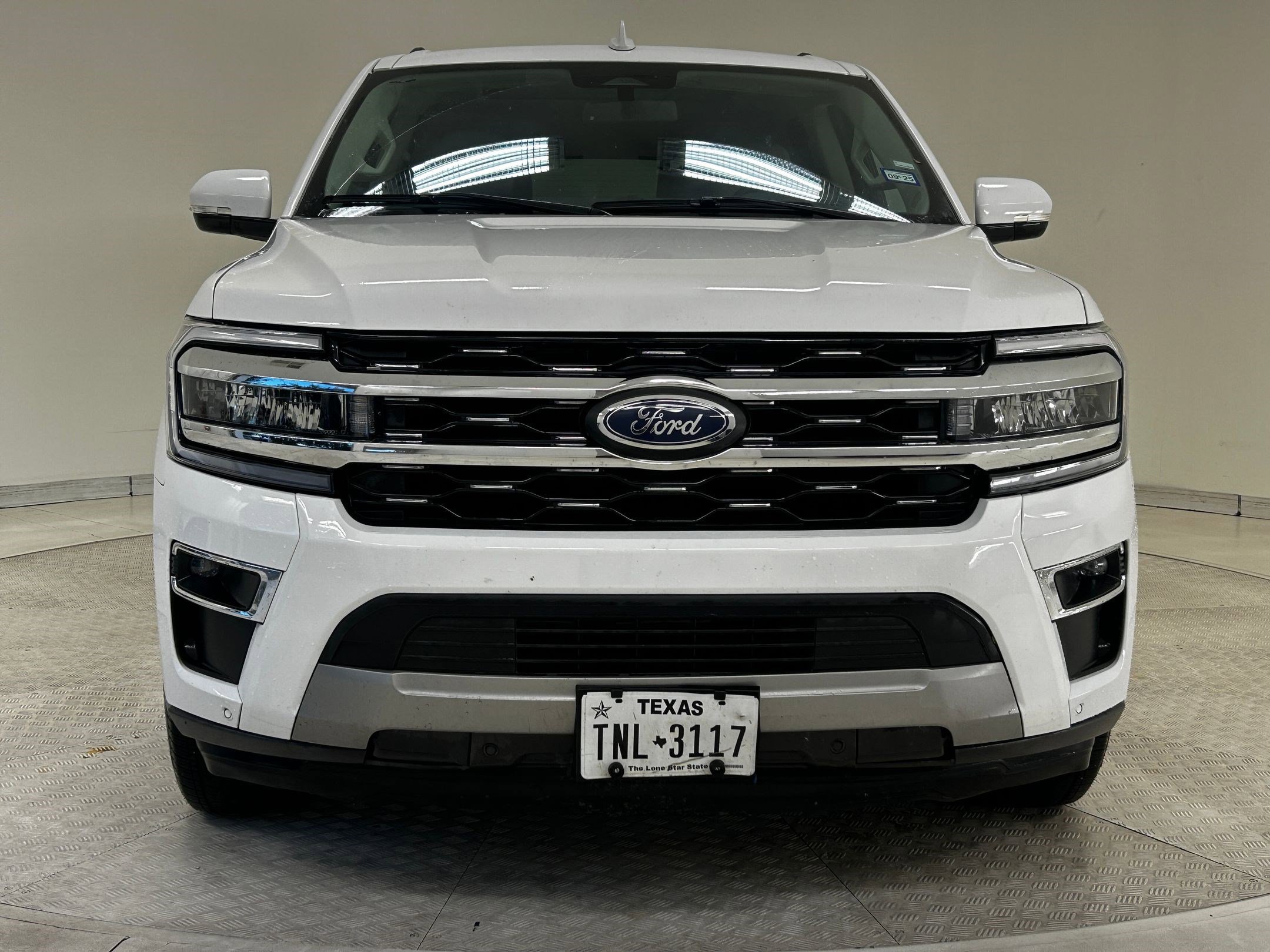 2024 Ford Expedition MAX Limited photo 4