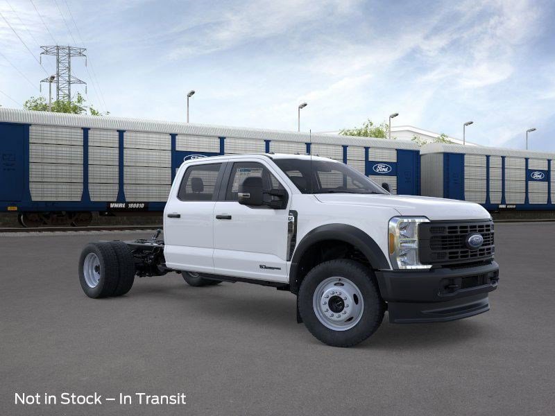 F-450 Chassis Truck Crew Cab
