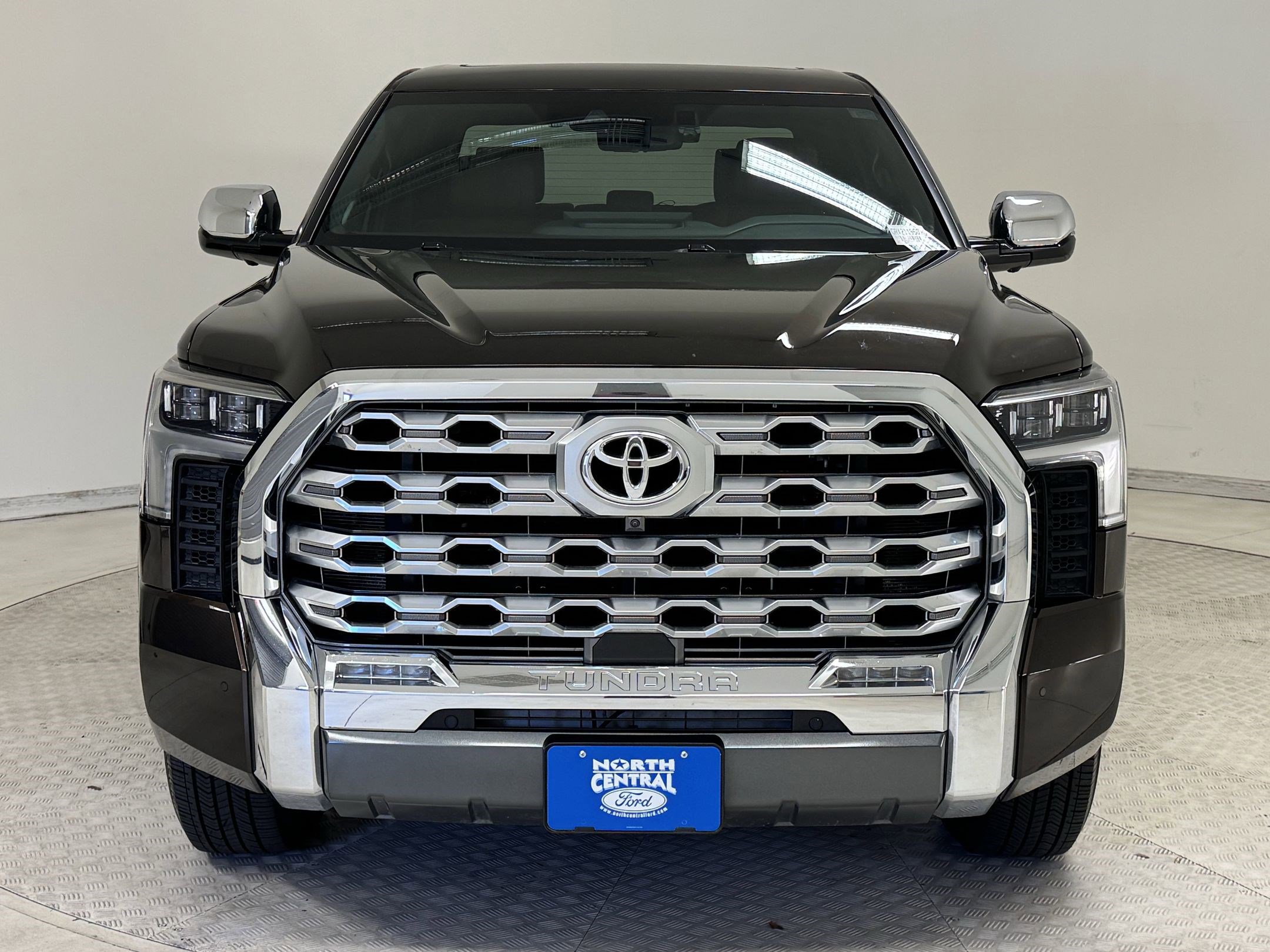 2024 Toyota Tundra 1794 Edition photo 4
