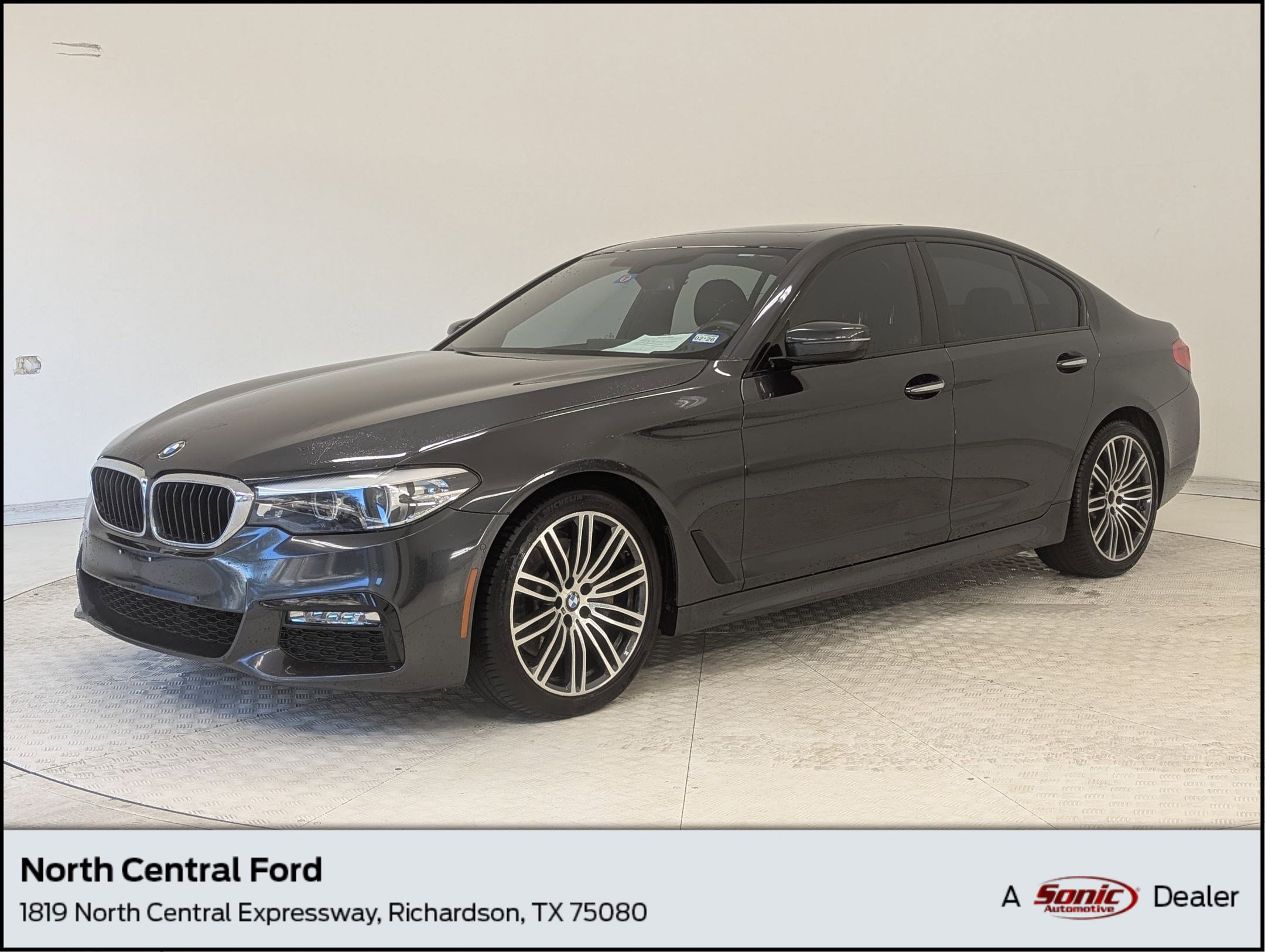 2017 BMW 5 Series 530i's photo