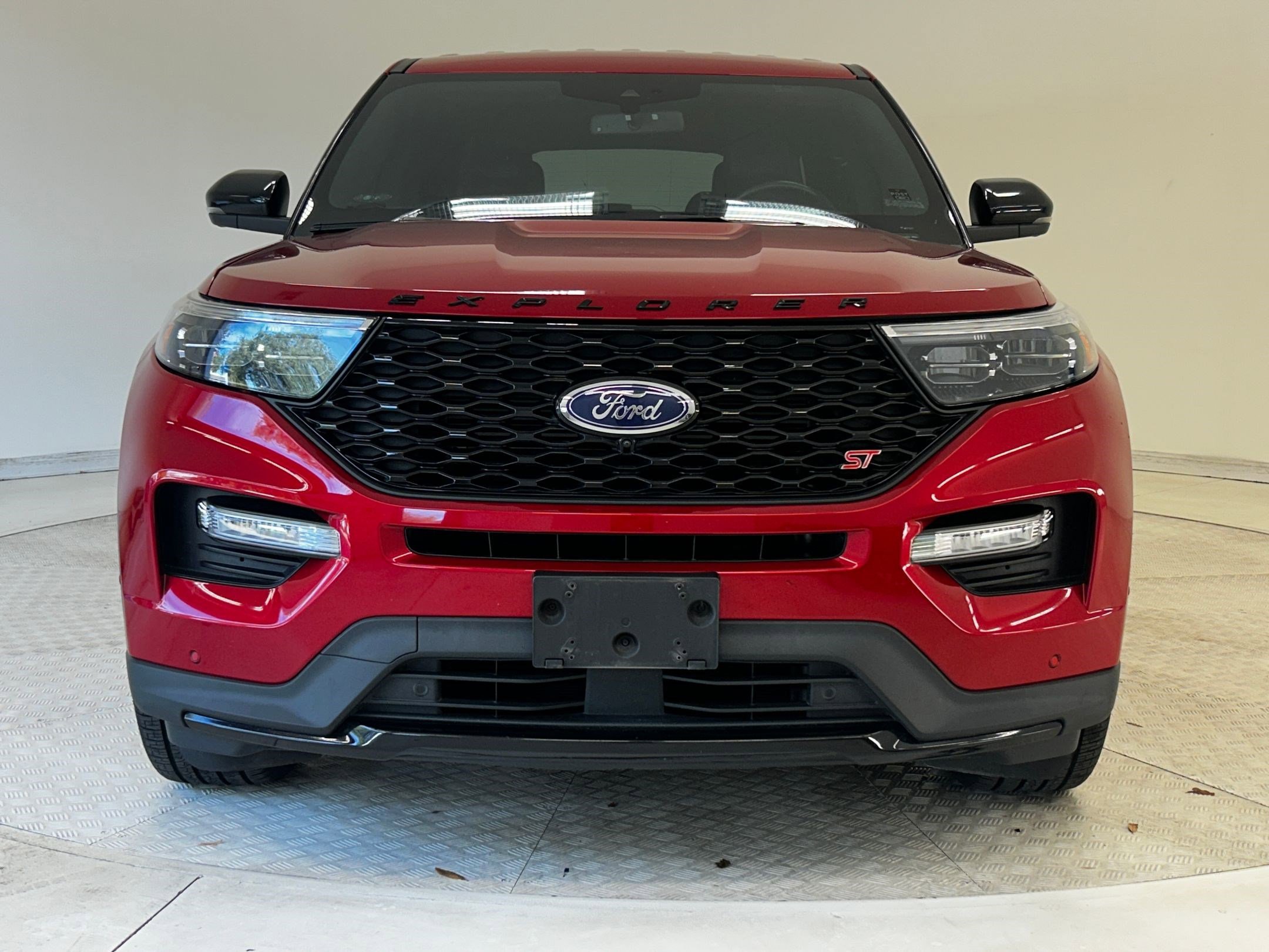 2022 Ford Explorer ST photo 4