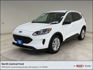 Used 2022 Ford Escape SE SUV near Dallas