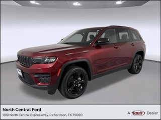 Used 2023 Jeep Grand Cherokee Altitude SUV near Dallas
