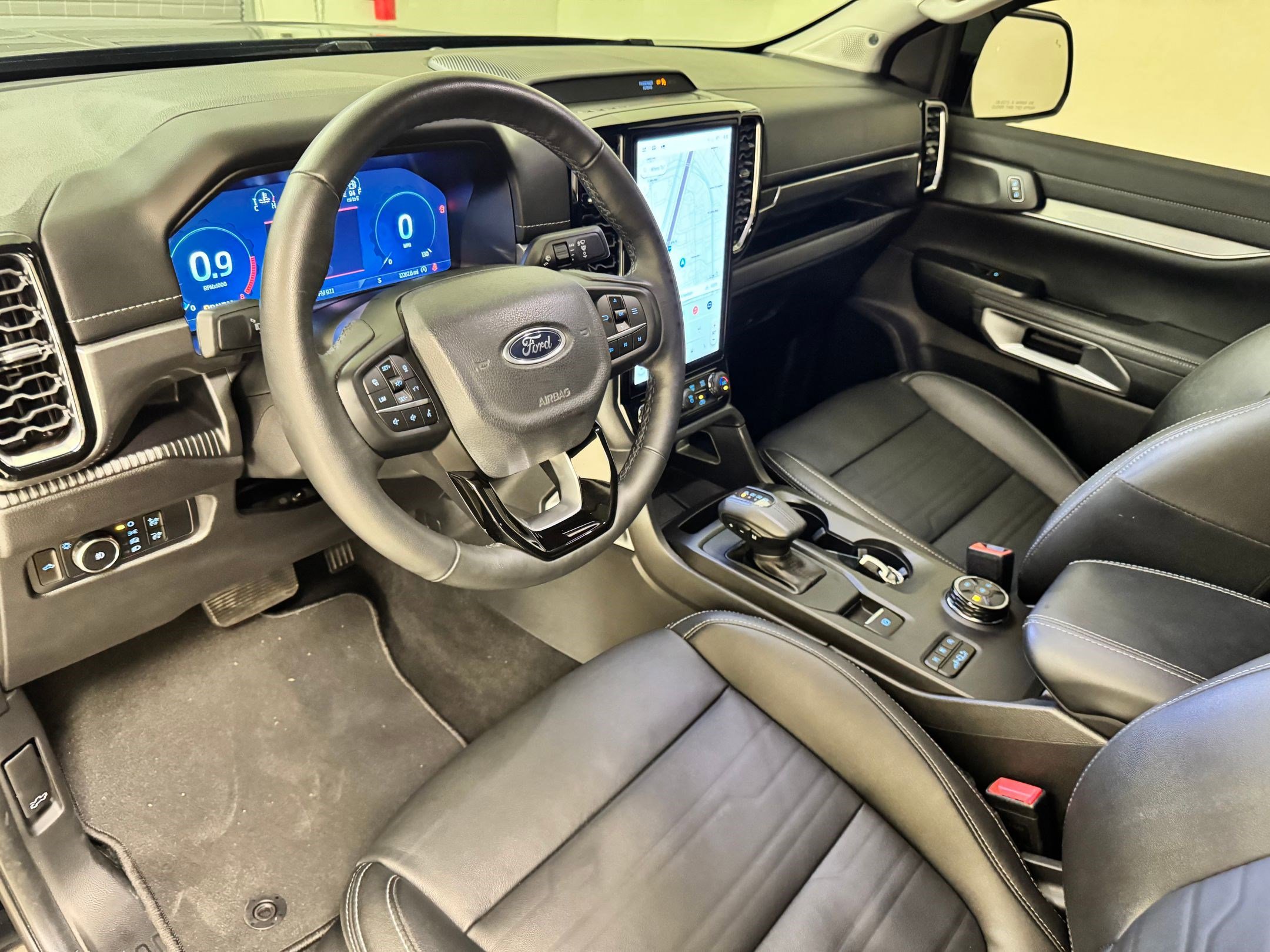 2024 Ford Ranger Lariat photo 2