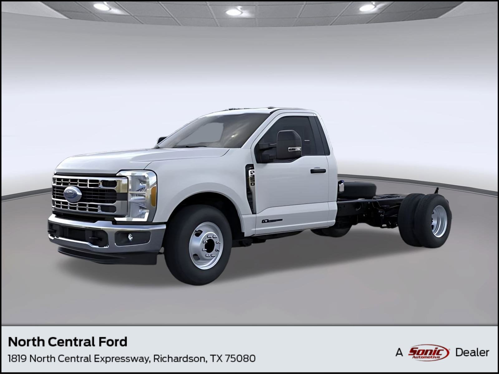 2026 Ford F-350 Super Duty Chassis Cab XLT's photo
