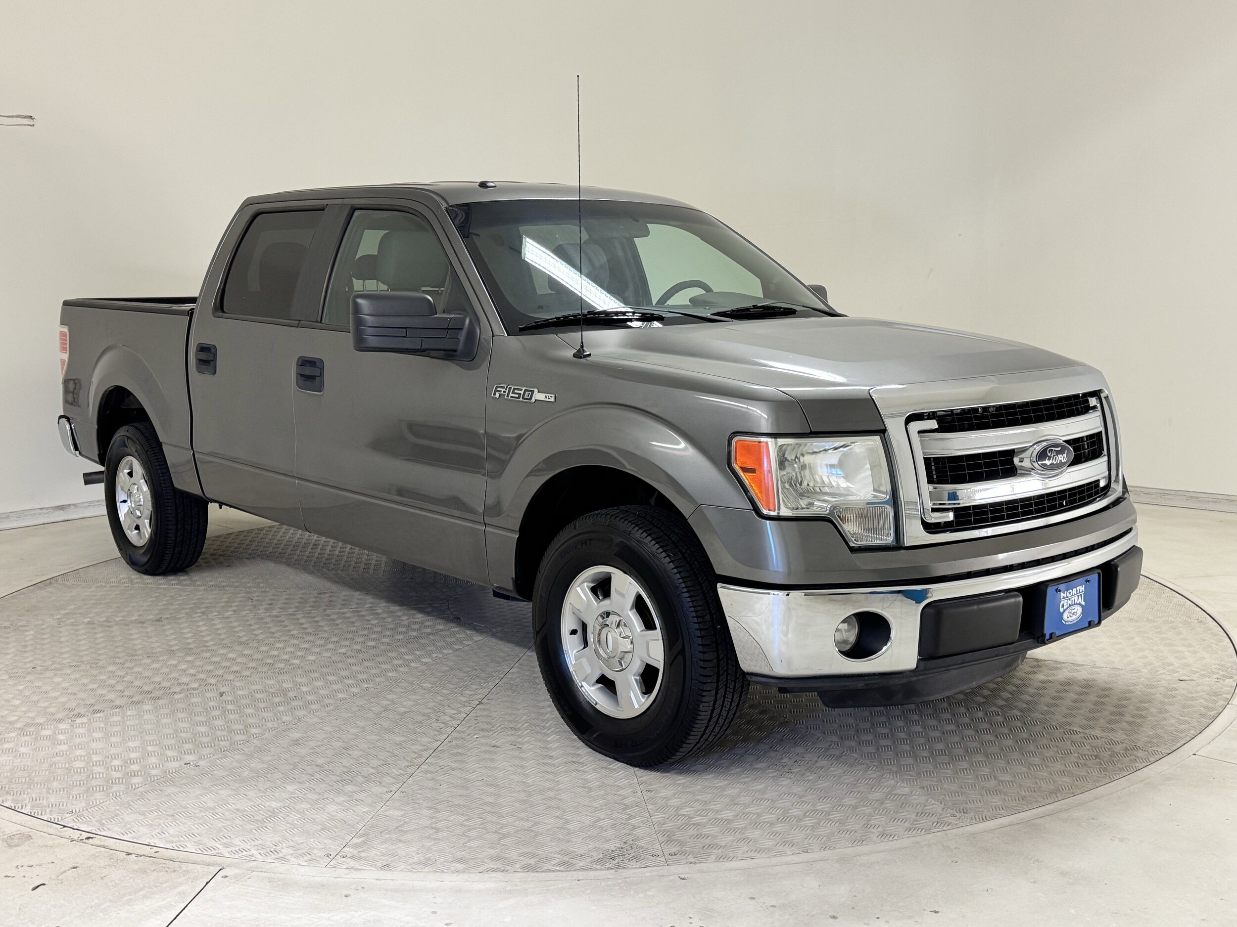 2013 Ford F-150 XLT photo 3