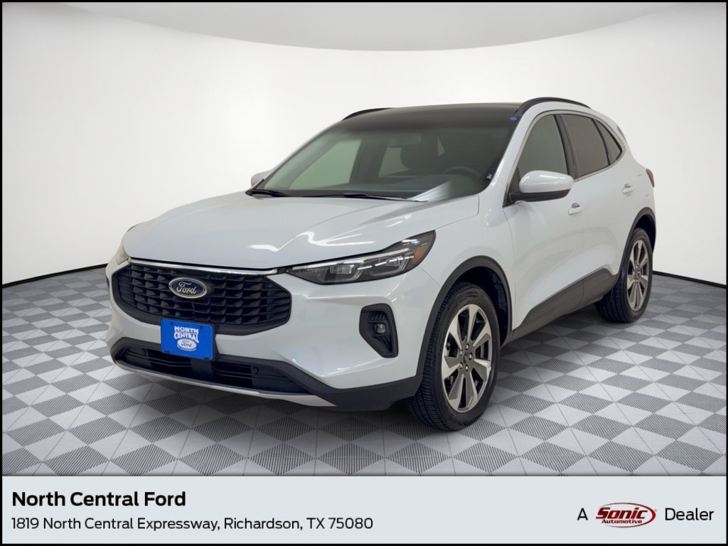 Used 2025 Ford Escape Platinum SUV near Dallas