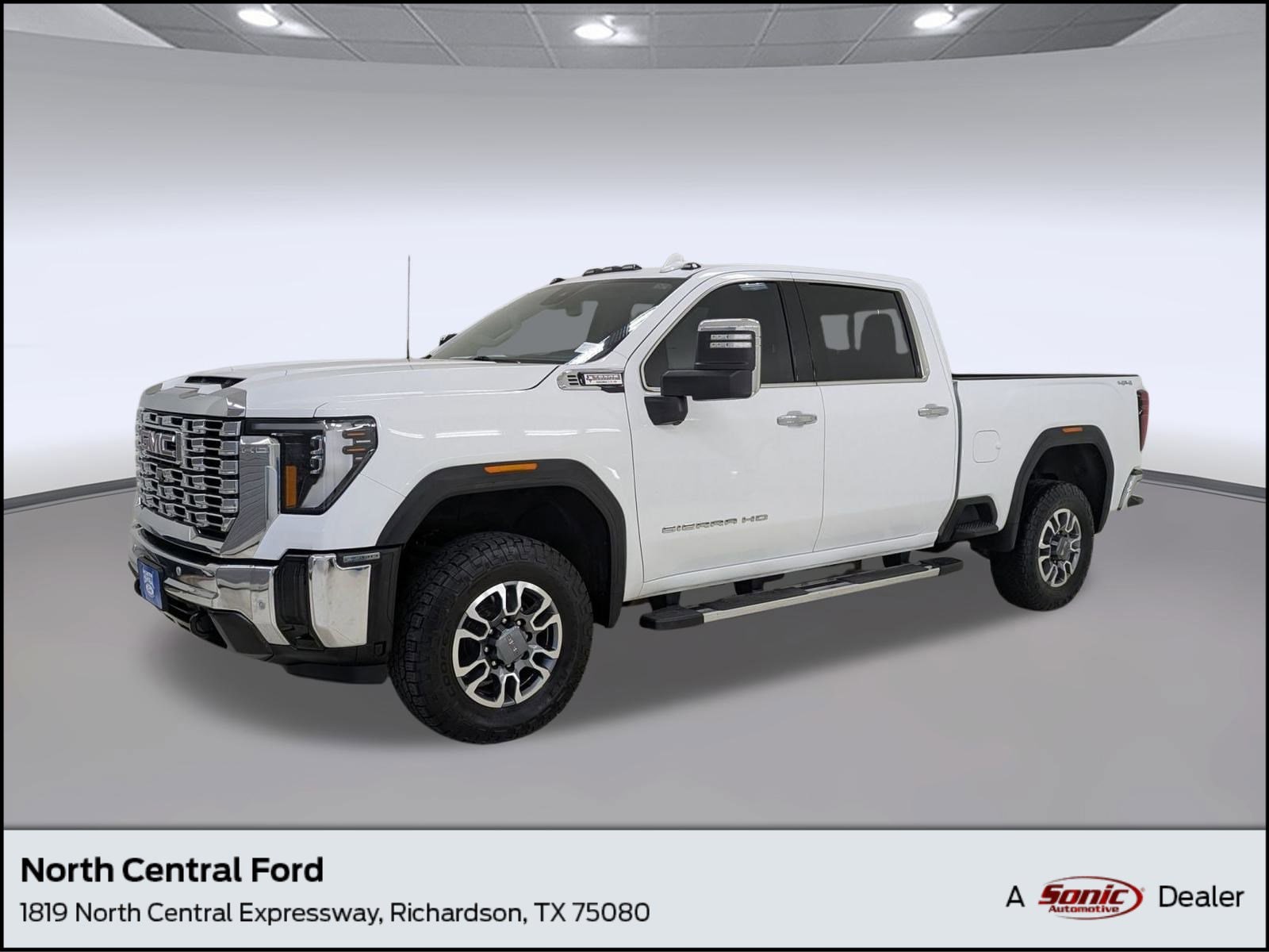 2024 GMC Sierra SLT's photo