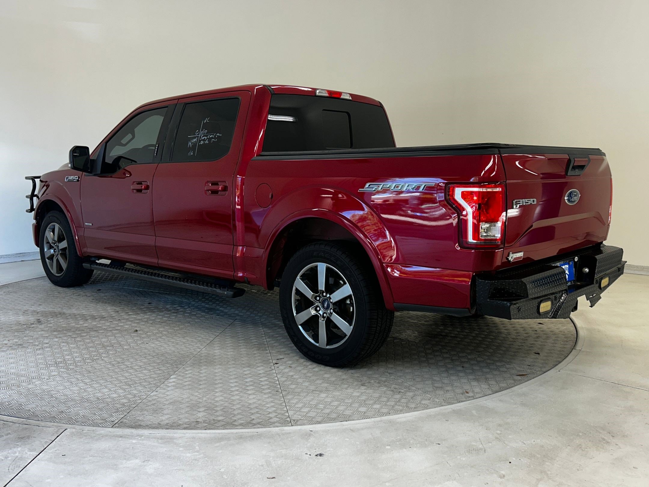 2016 Ford F-150 XLT photo 3