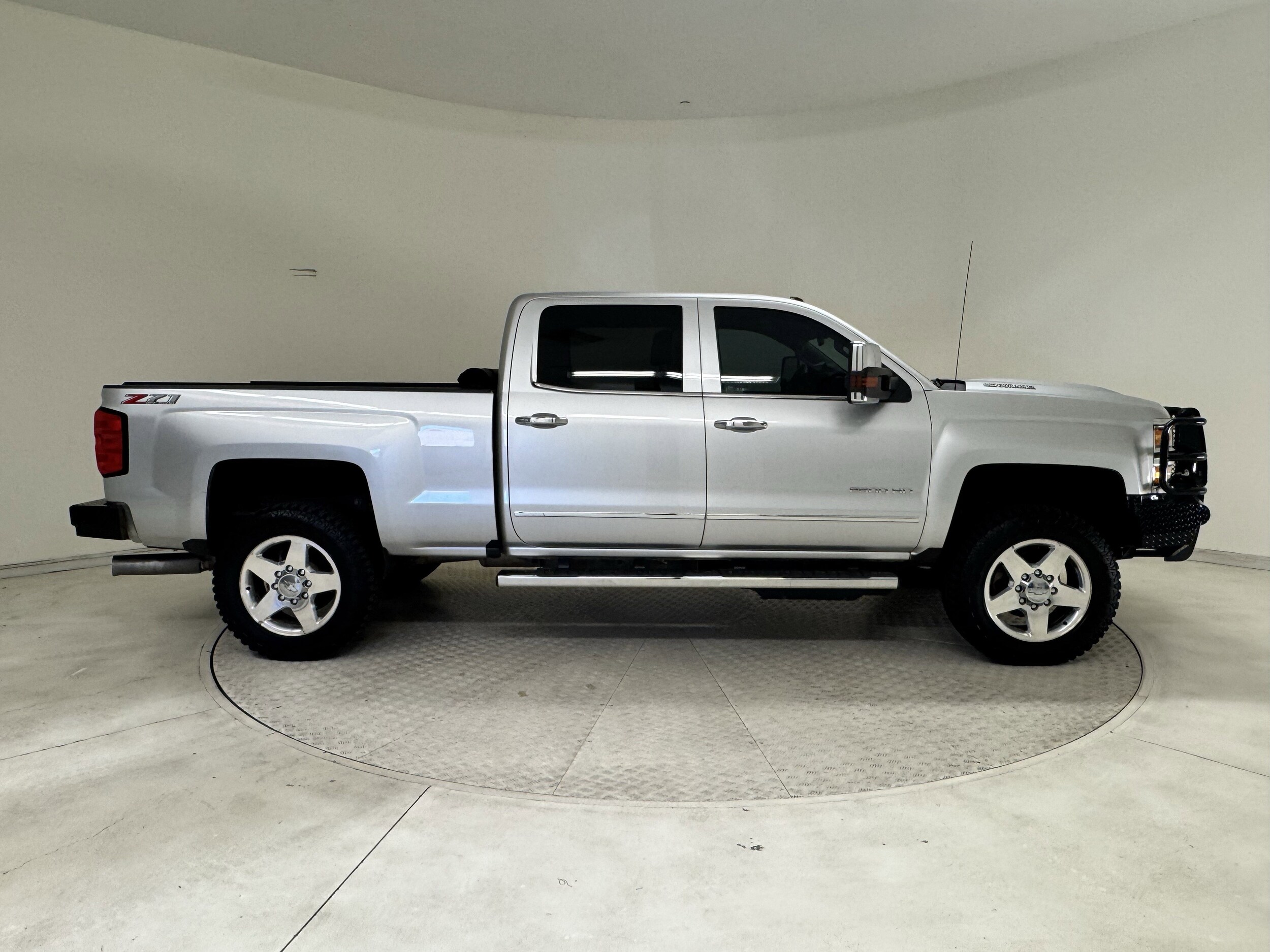 2018 Chevrolet Silverado 2500HD LTZ photo 4