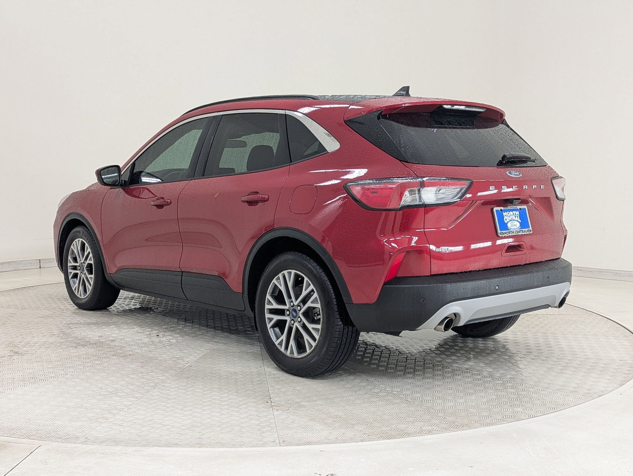 2021 Ford Escape SEL photo 3