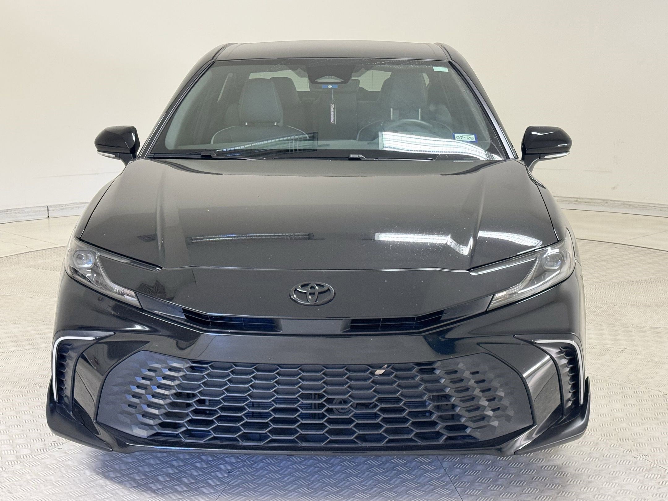 2025 Toyota Camry SE photo 2