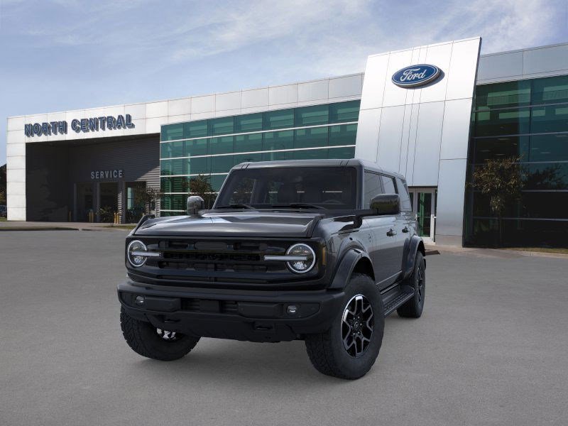2025 Ford Bronco Outer Banks photo 2